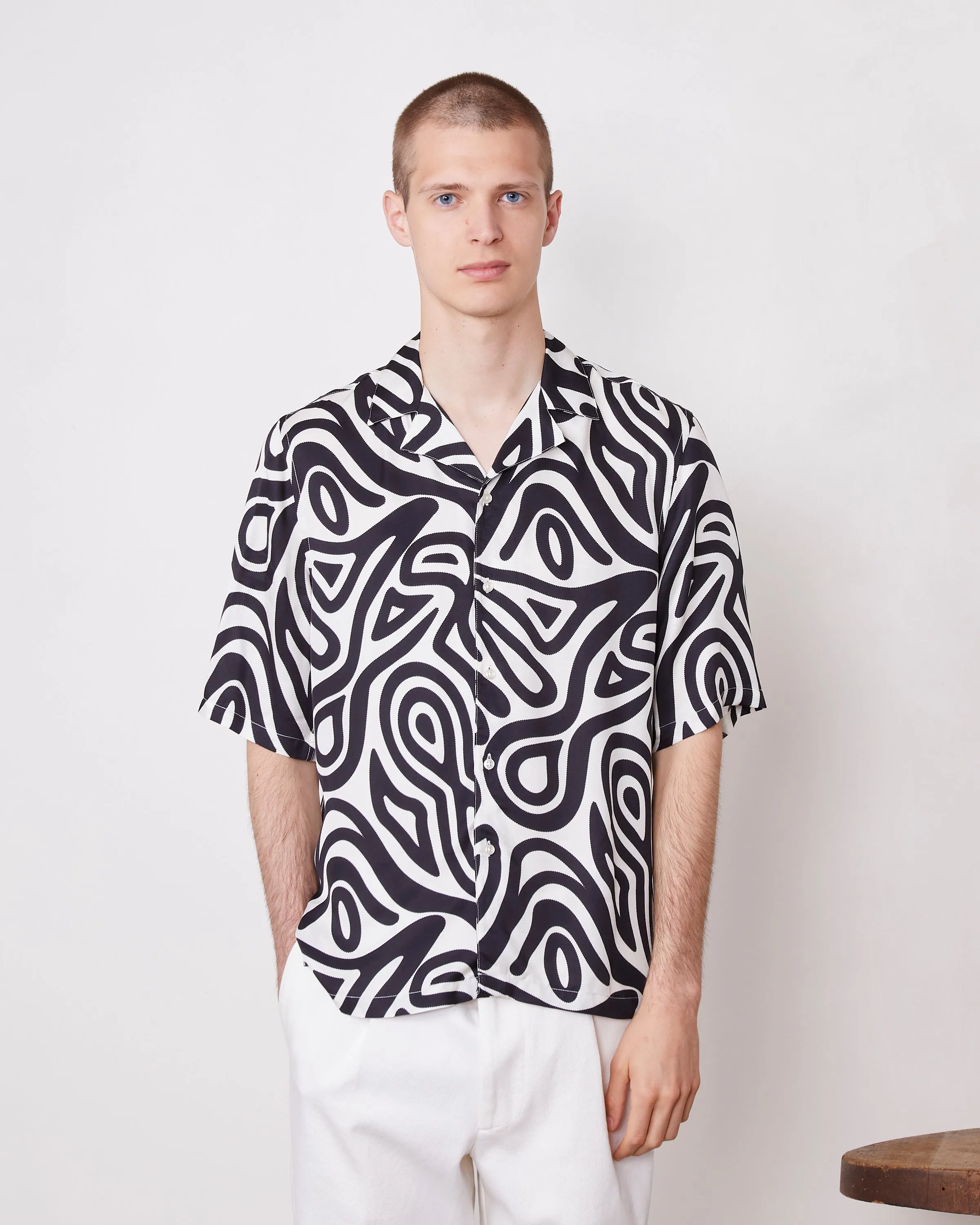 Chemise eren sold by Officine Generale product image thumbnail 2