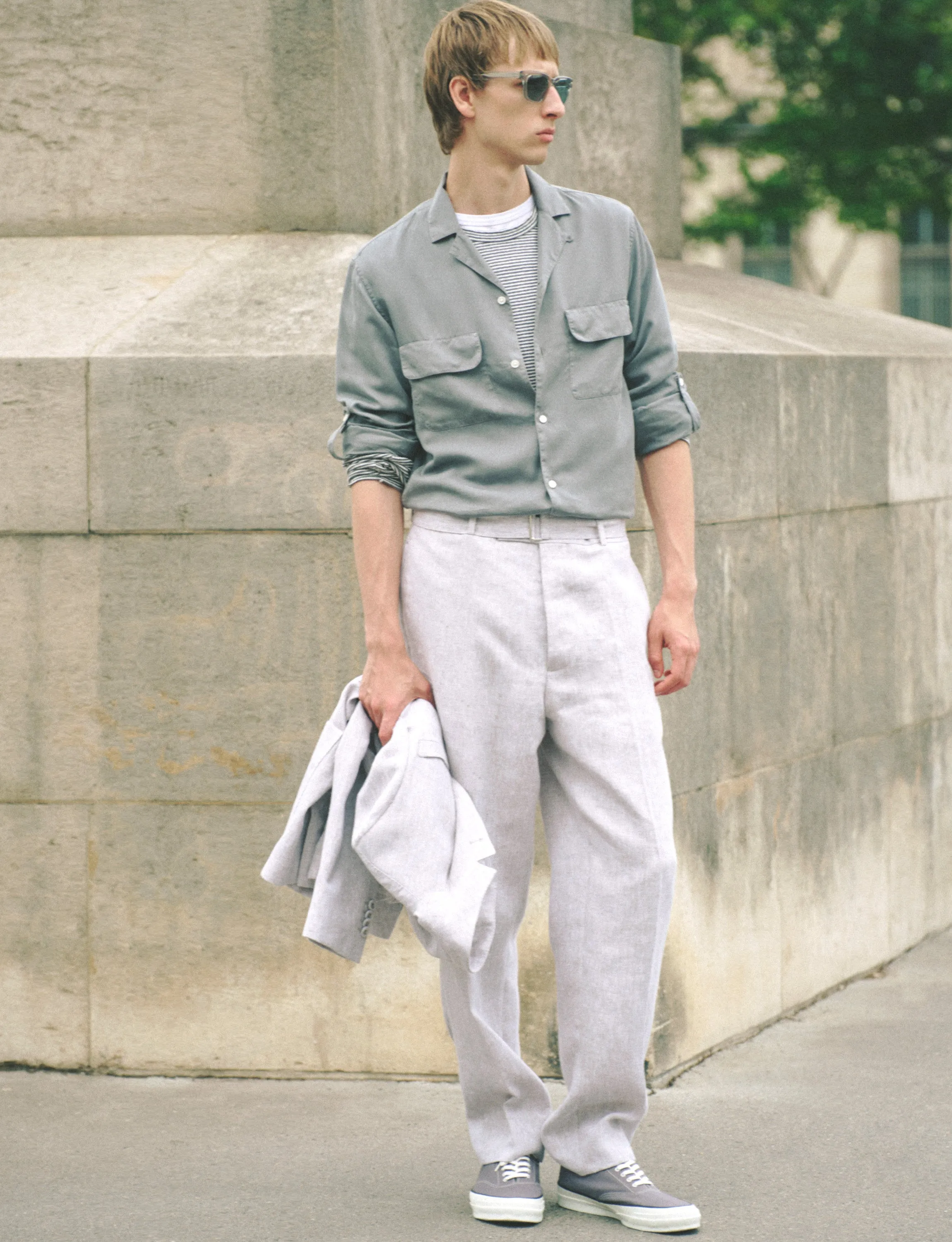 Pantalon hoche sold by Officine Generale