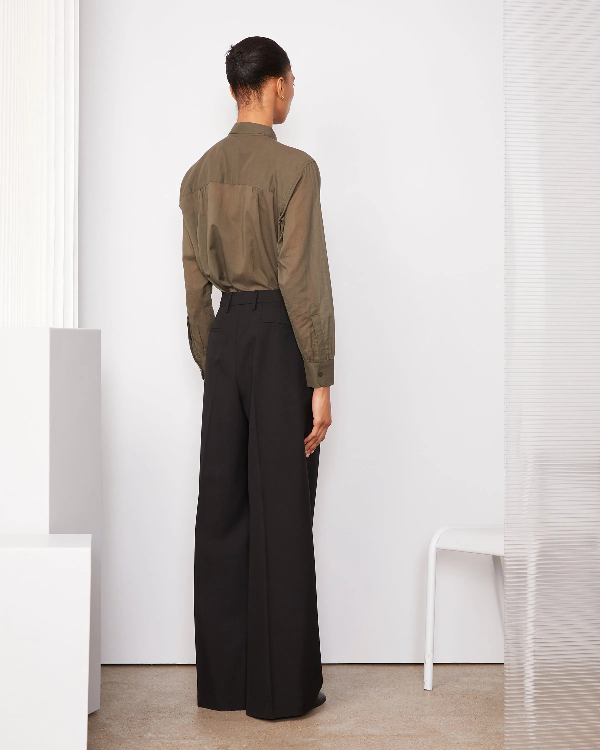 Pantalon elia sold by Officine Generale product image thumbnail 4