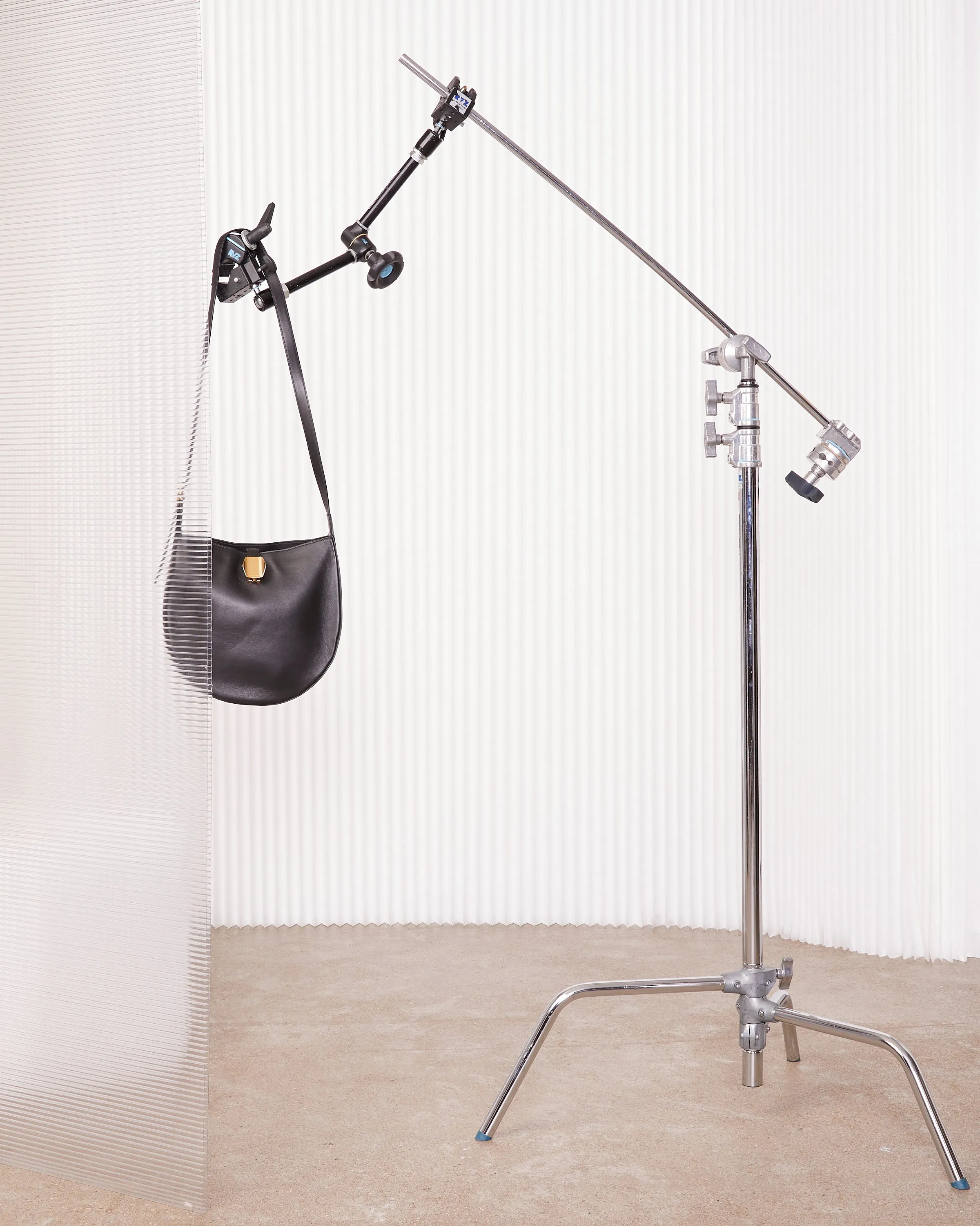 Sac hobo sold by Officine Generale