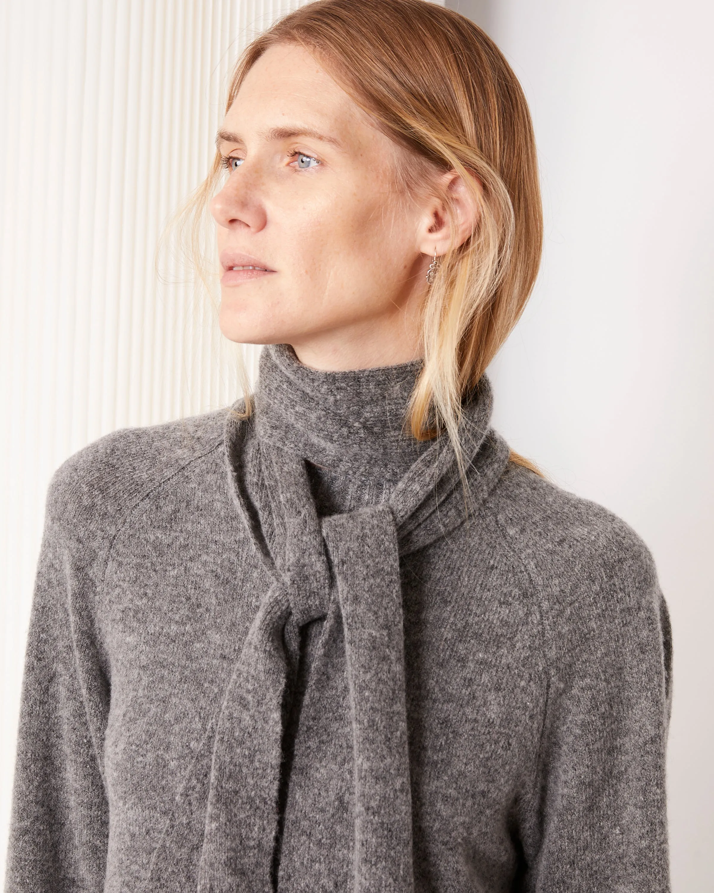 Pull manola sold by Officine Generale product image thumbnail 2