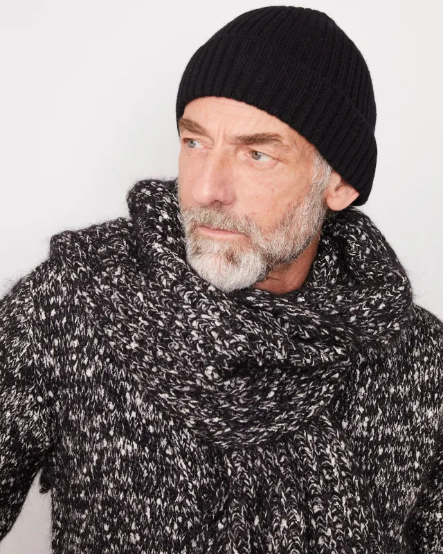 Bonnet sold by Officine Generale