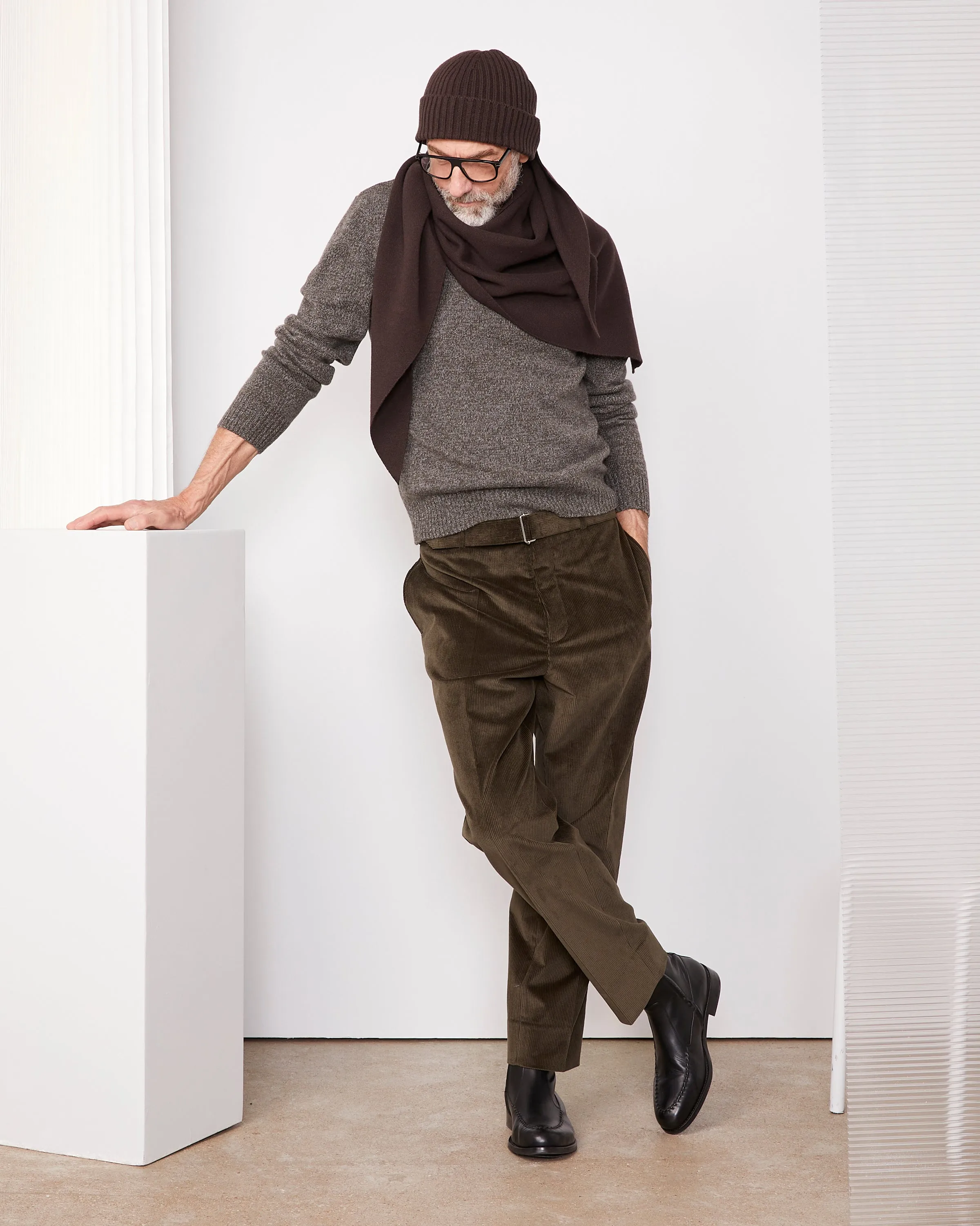 Echarpe triangle sold by Officine Generale product image thumbnail 2