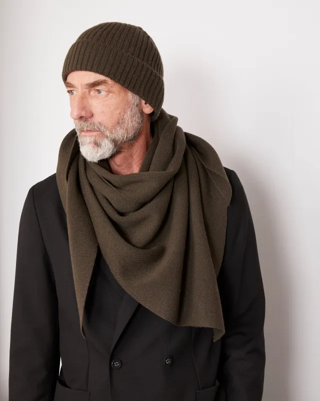 Echarpe triangle sold by Officine Generale