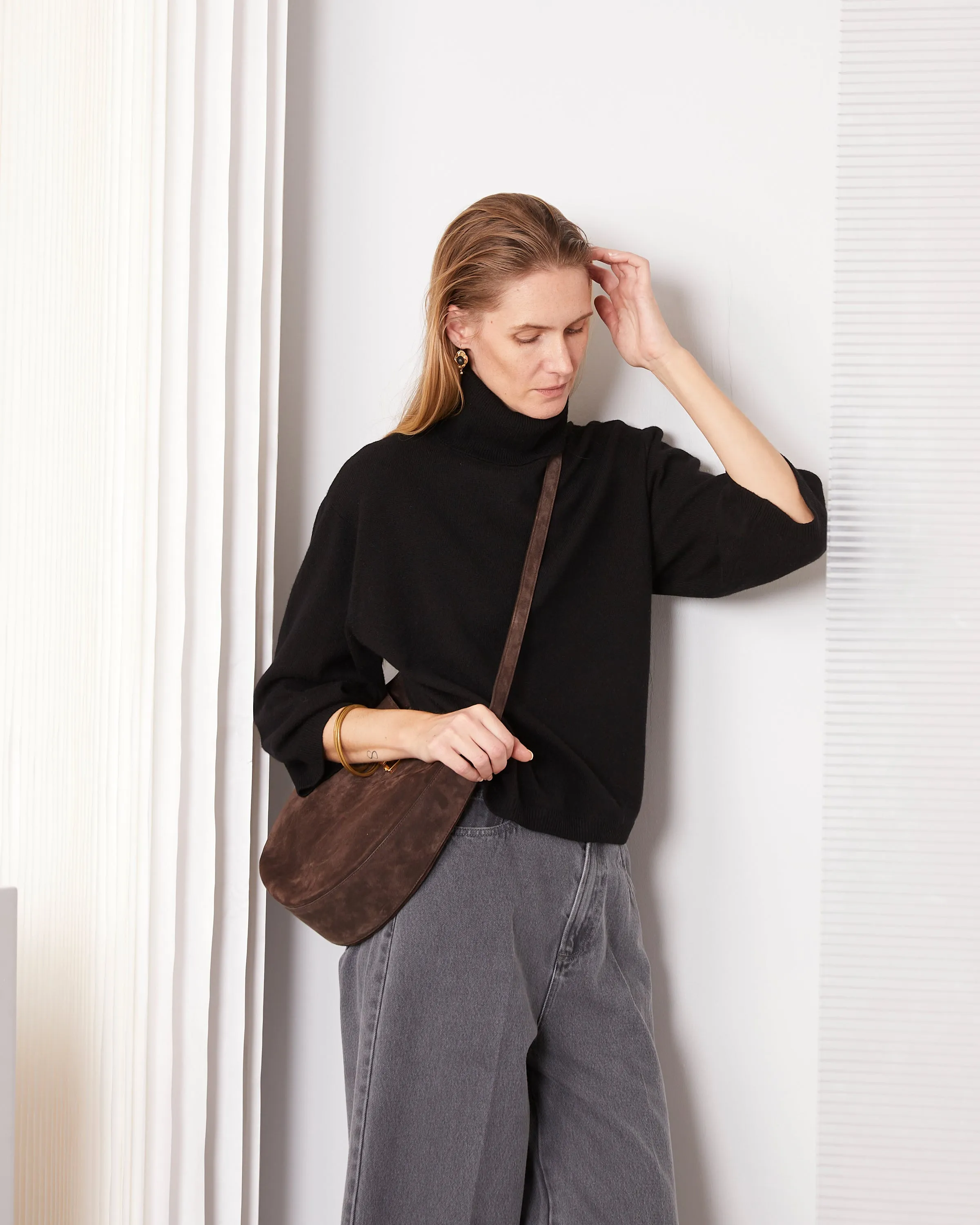 Pull jalila sold by Officine Generale product image thumbnail 2