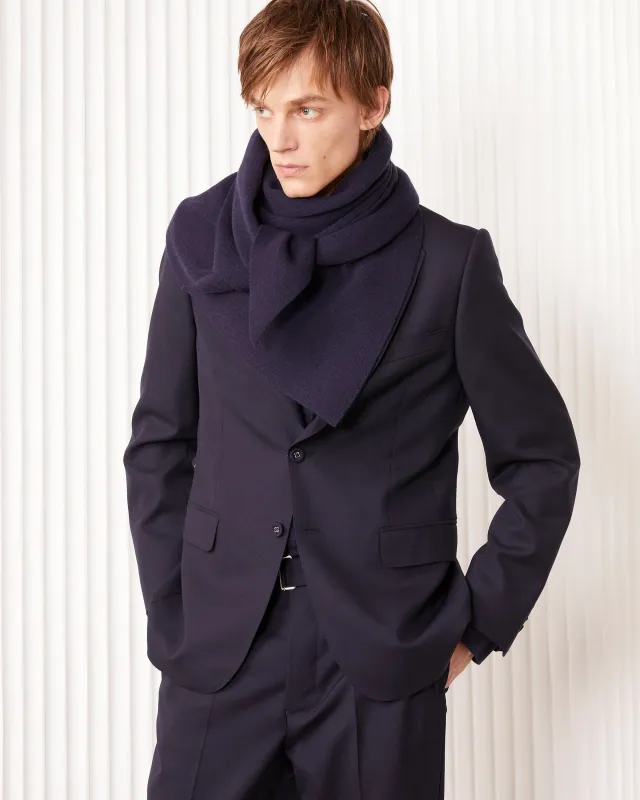 Echarpe triangle sold by Officine Generale