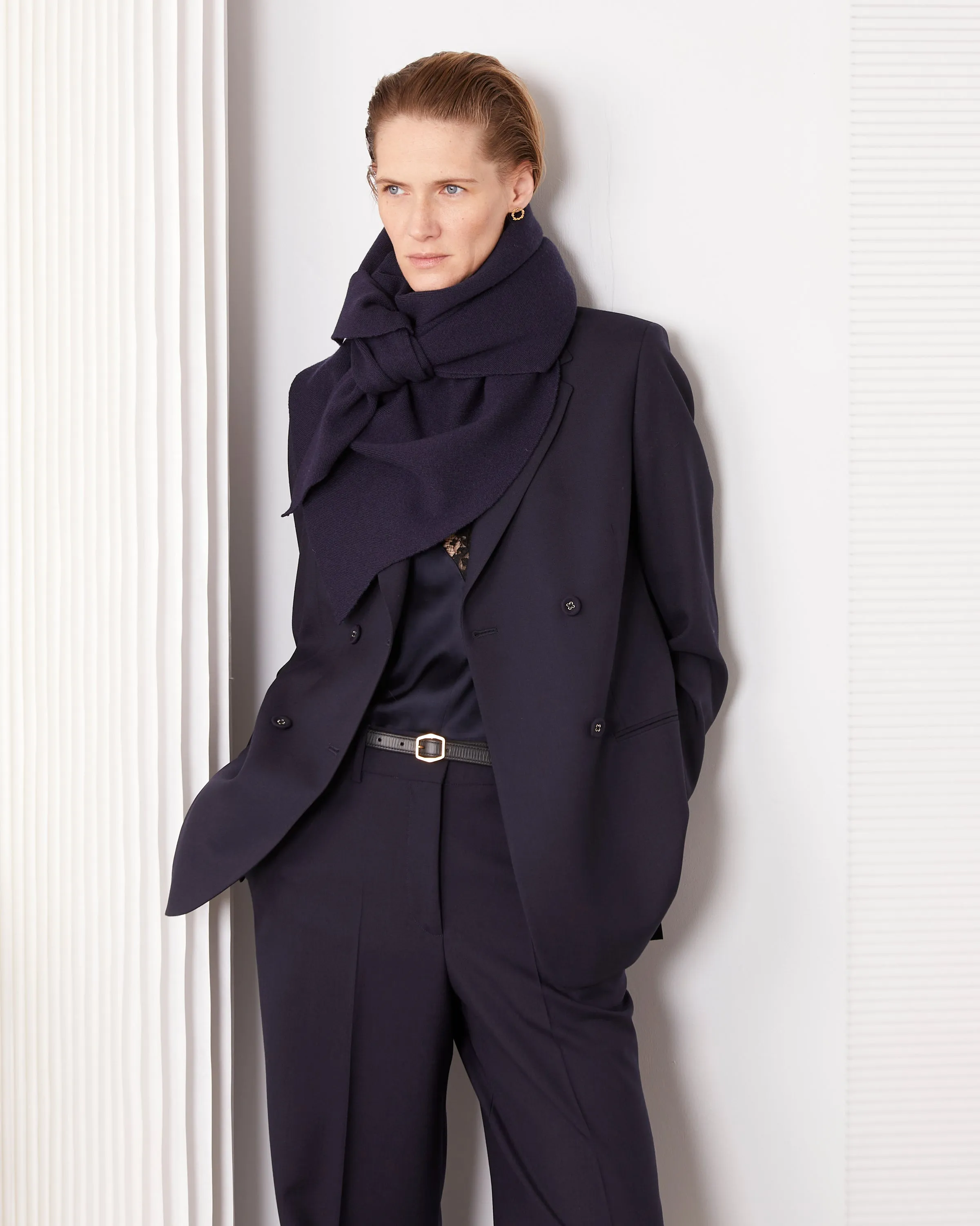 Echarpe triangle sold by Officine Generale product image thumbnail 2