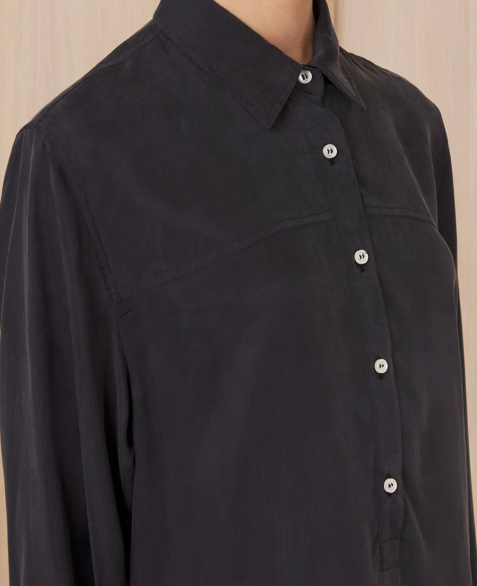 Robe caitlyn sold by Officine Generale product image thumbnail 4