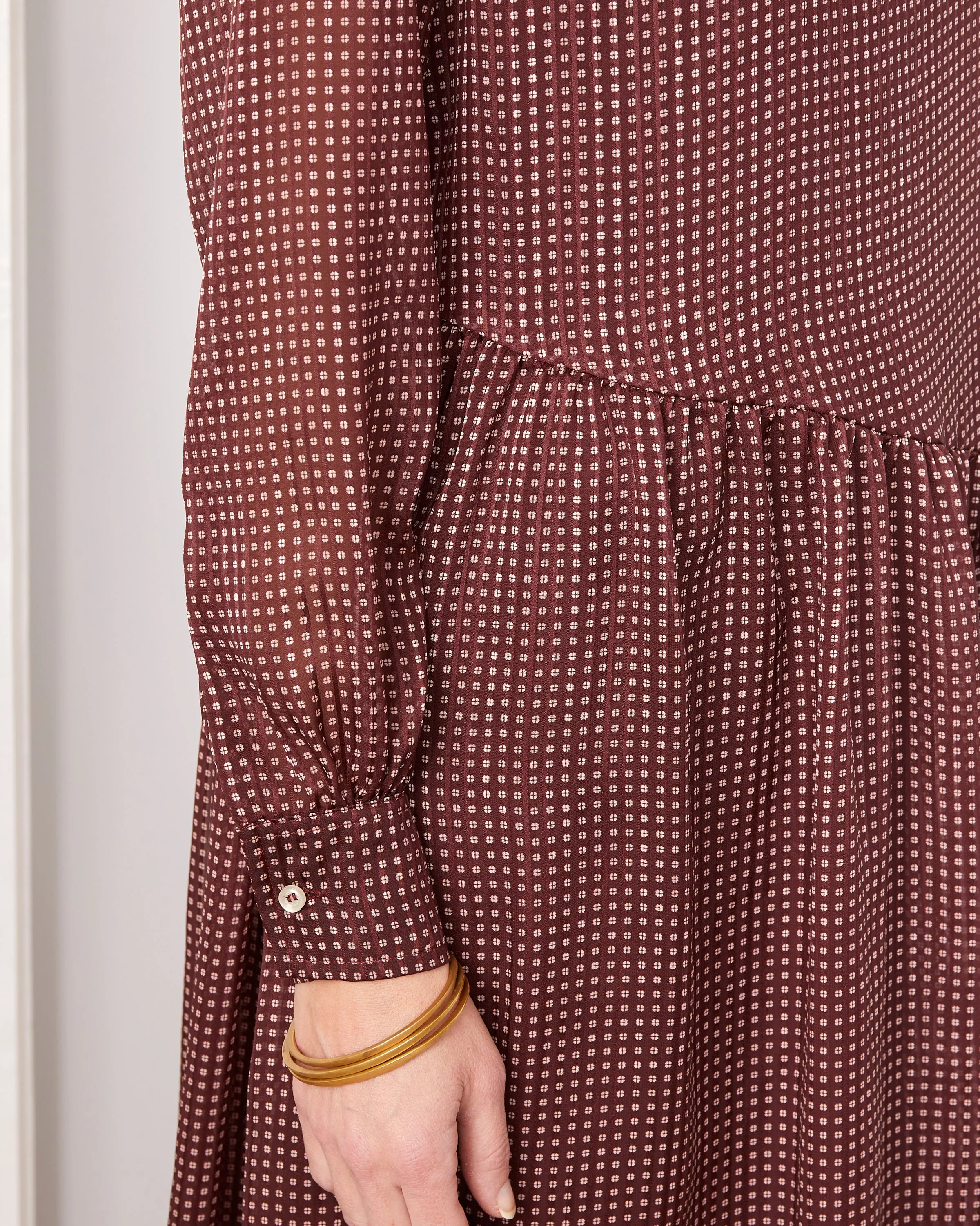 Robe adria sold by Officine Generale product image thumbnail 4