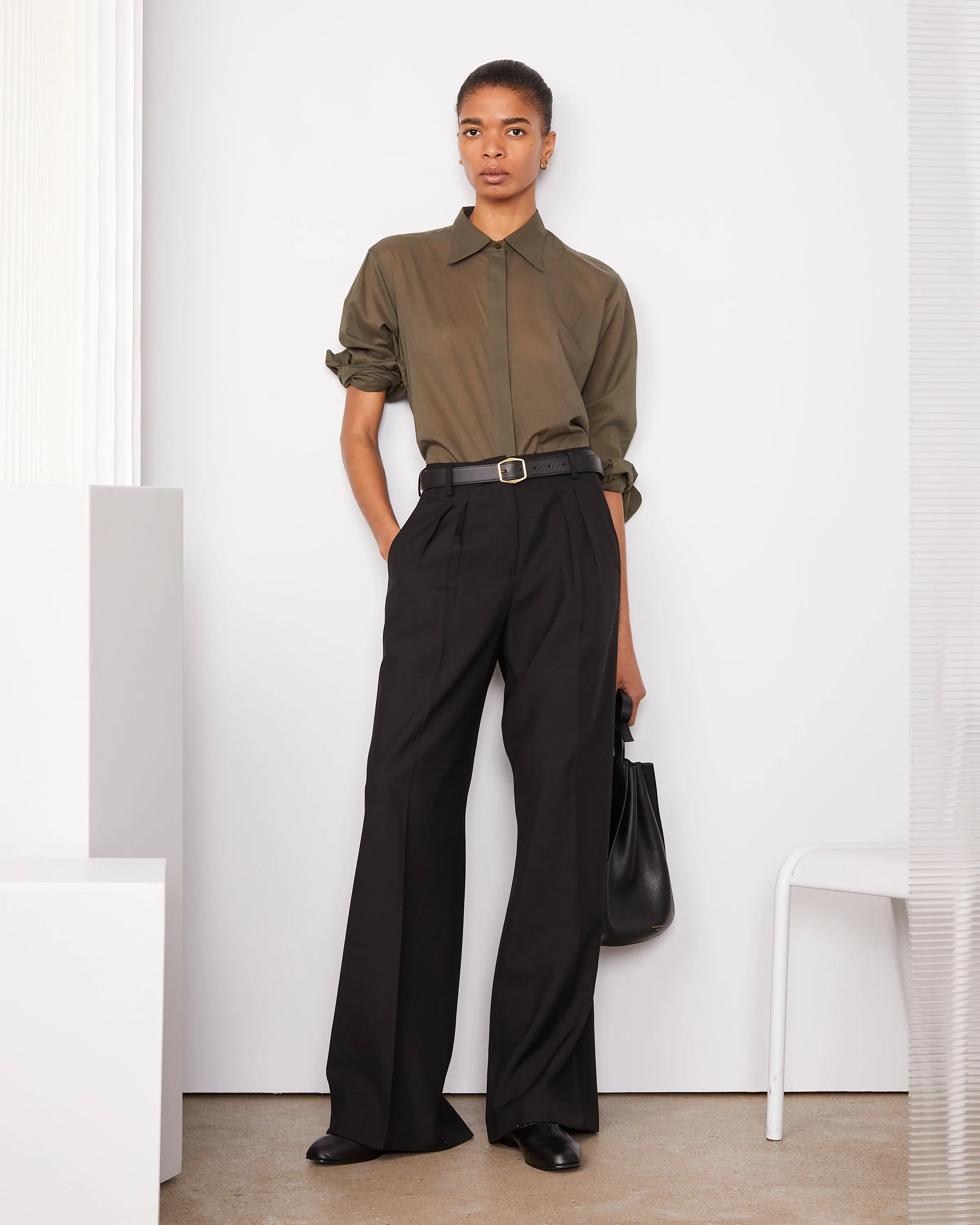 Pantalon elia sold by Officine Generale product image thumbnail 2