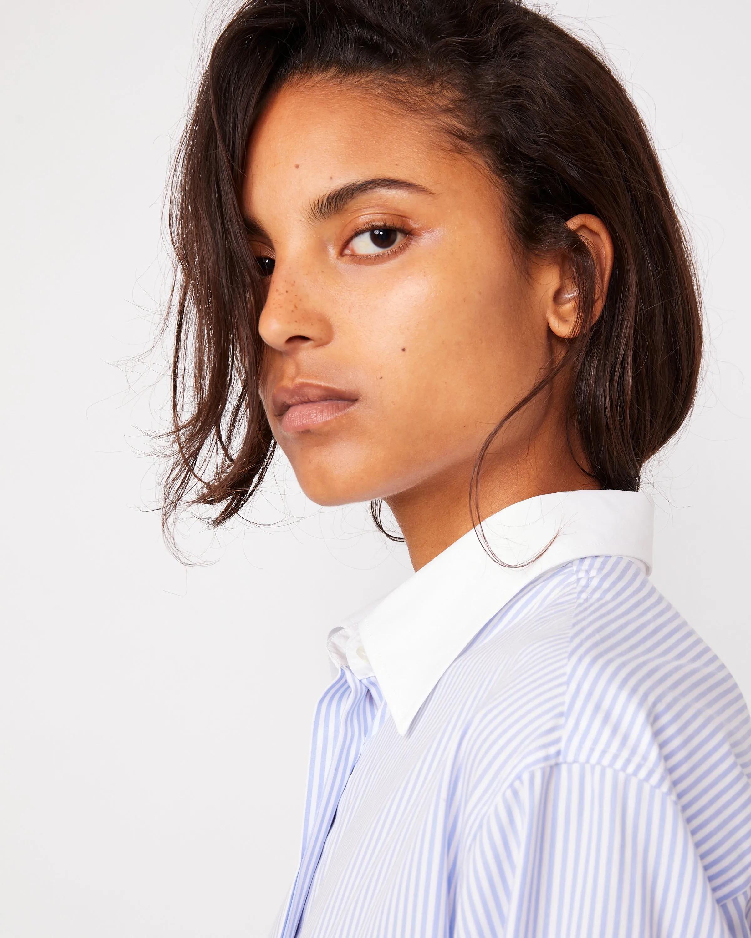 Robe yester sold by Officine Generale product image thumbnail 4