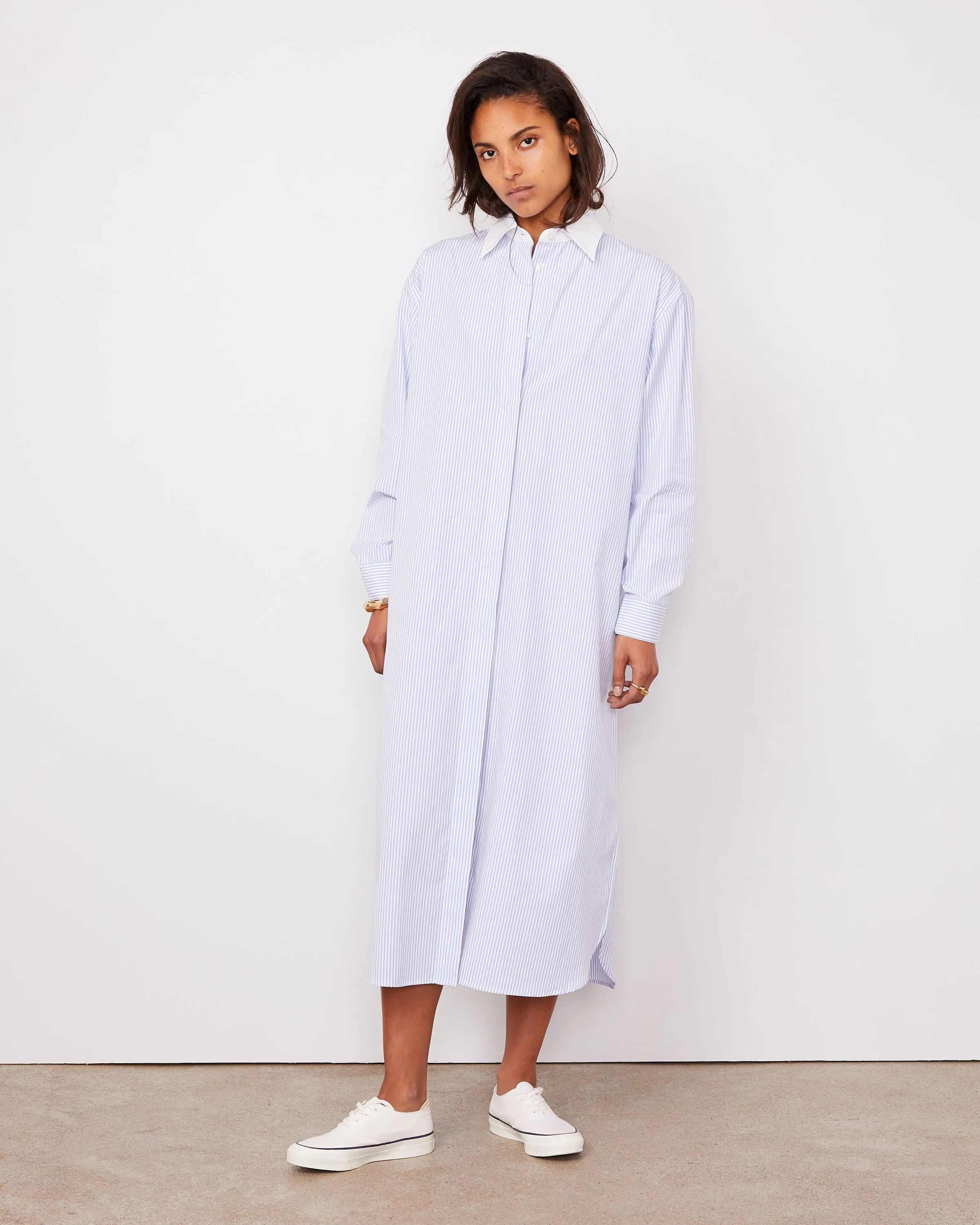 Robe yester sold by Officine Generale product image thumbnail 2