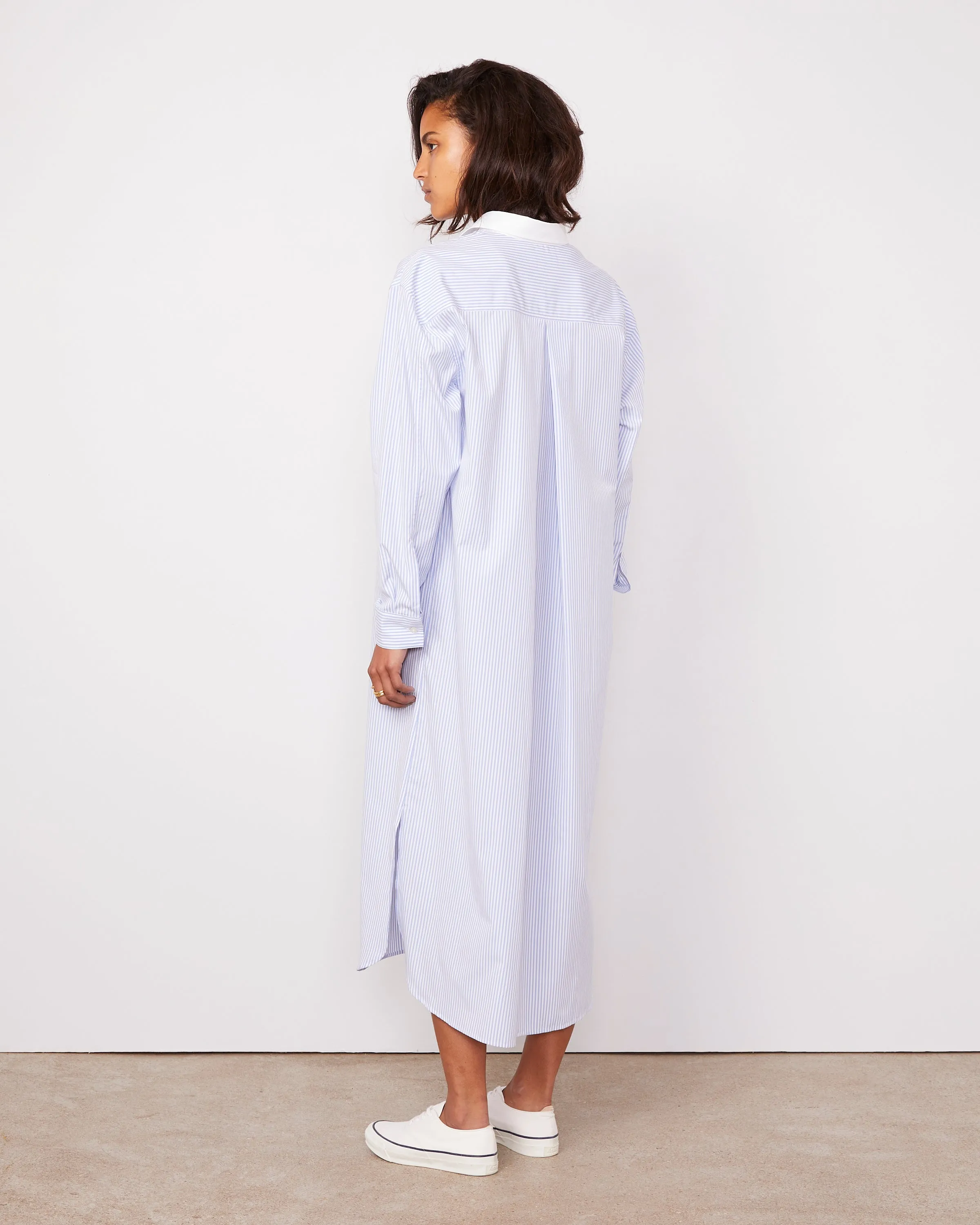 Robe yester sold by Officine Generale product image thumbnail 3