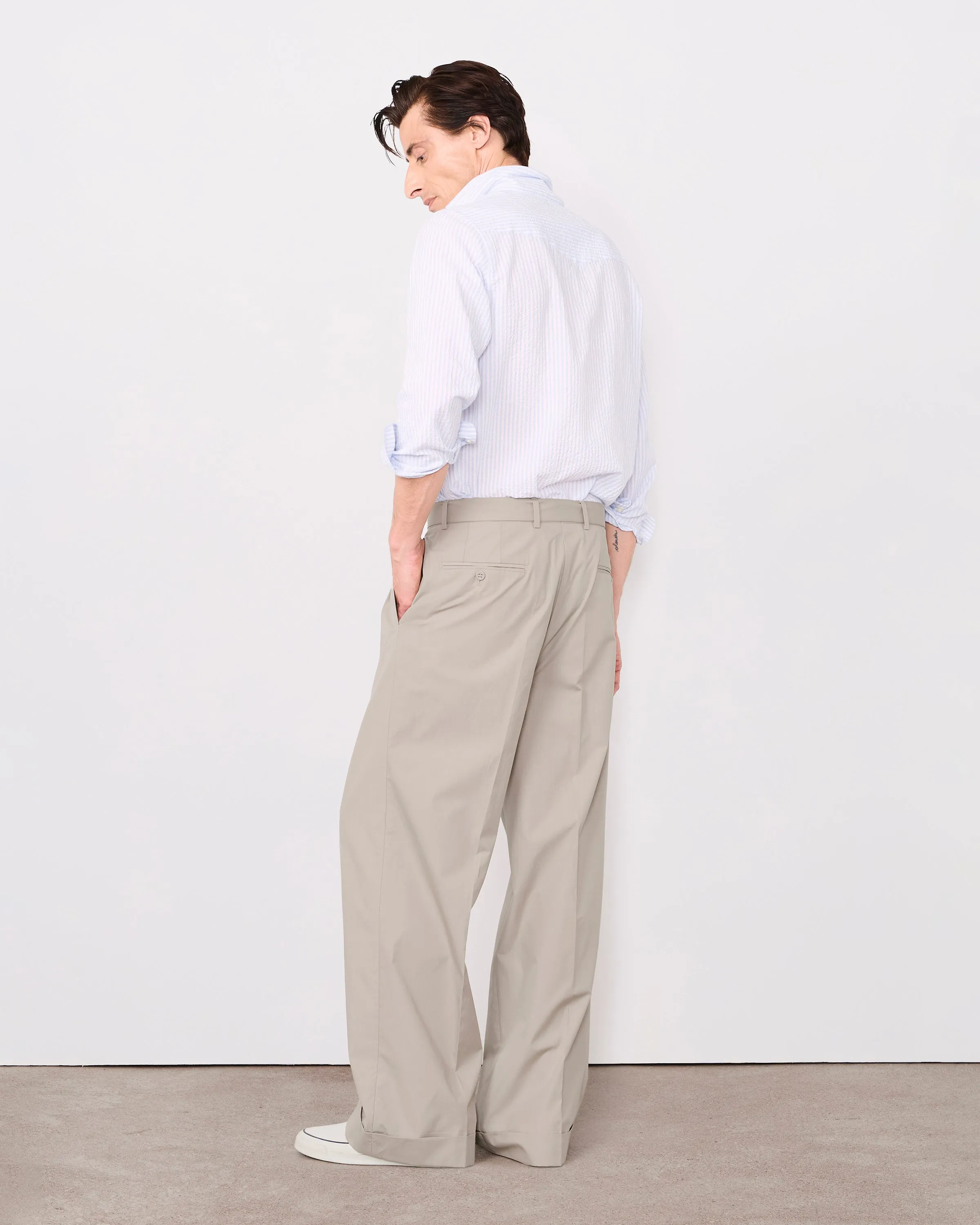 Pantalon evans sold by Officine Generale product image thumbnail 2