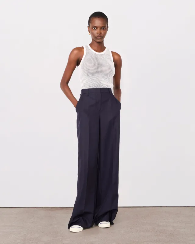 Pantalon rosa sold by Officine Generale