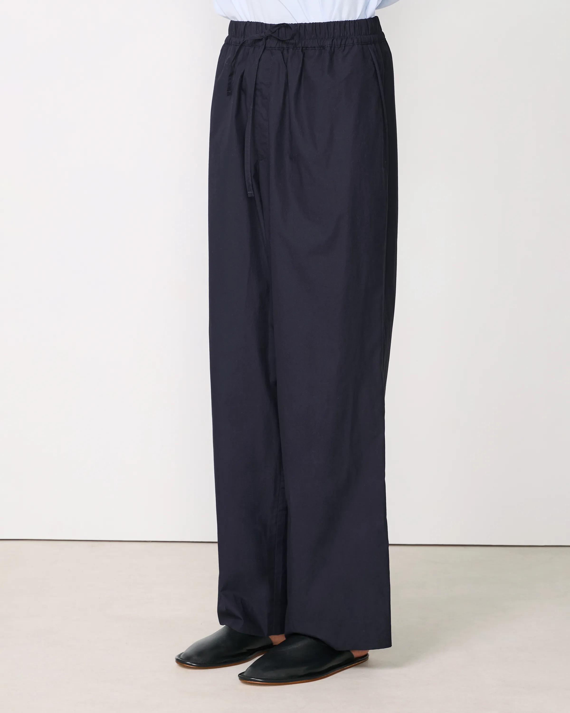 Pantalon nilson sold by Officine Generale product image thumbnail 3