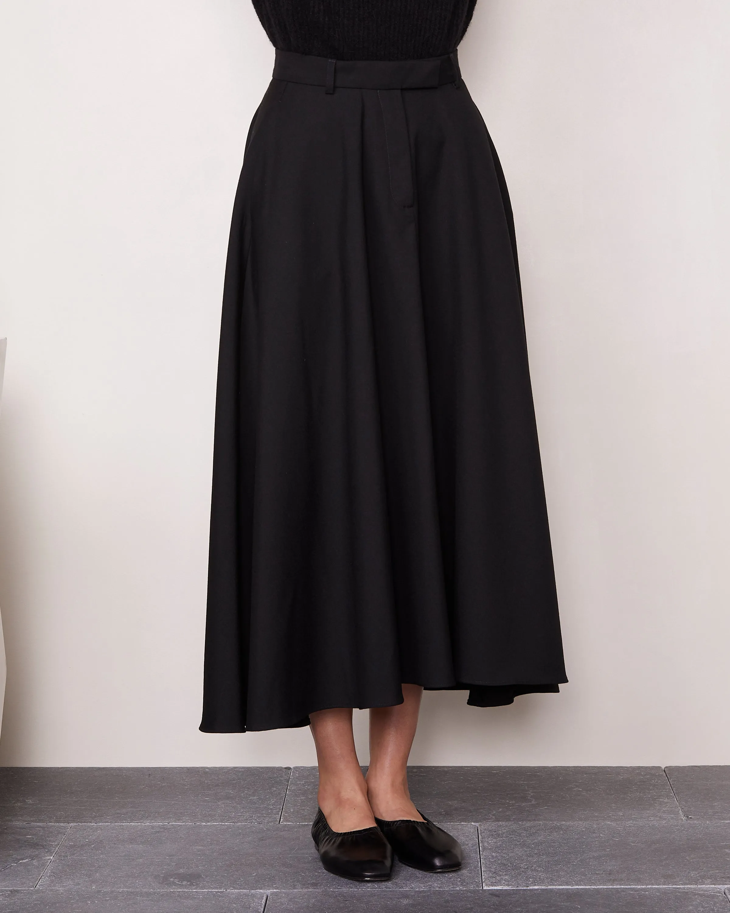 Jupe bertille sold by Officine Generale product image thumbnail 2