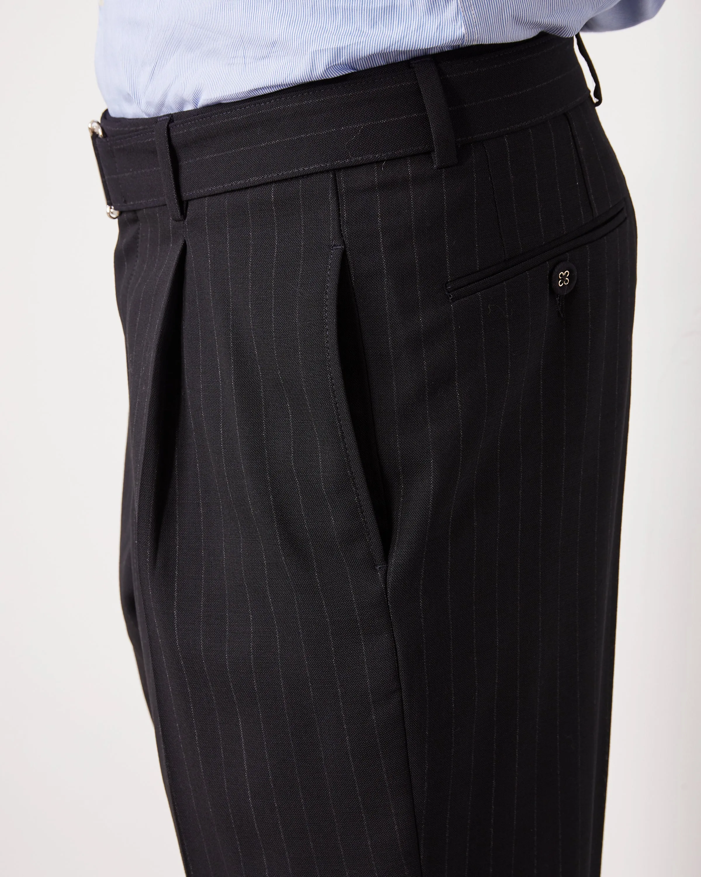 Pantalon hugo sold by Officine Generale product image thumbnail 4