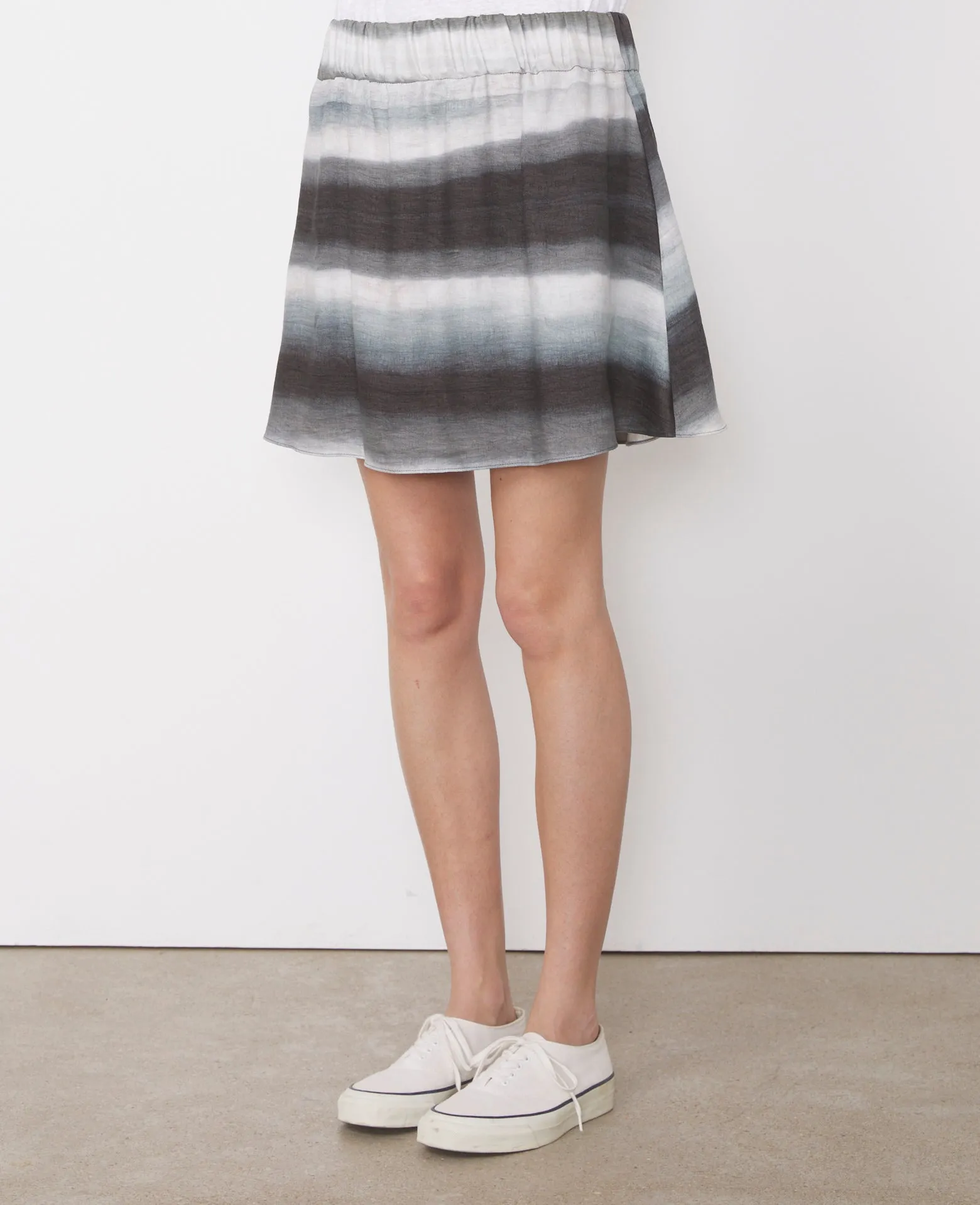 Jupe nell sold by Officine Generale product image thumbnail 2