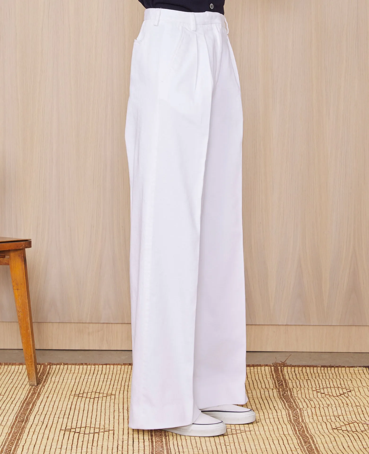 Chino elia sold by Officine Generale product image thumbnail 2