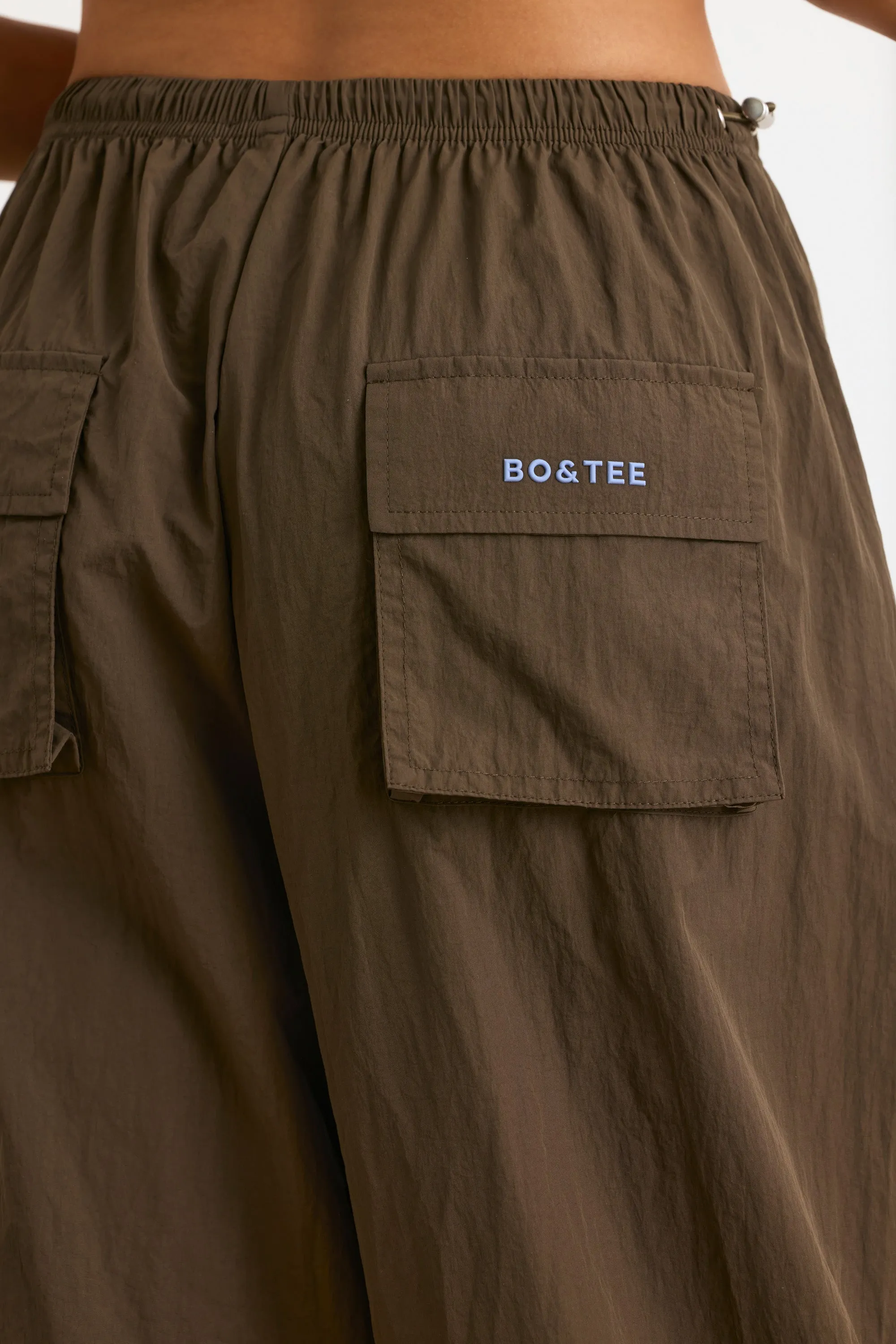 Convertible Wide Leg Track Pants in Espresso sold by Oh Polly product image thumbnail 4