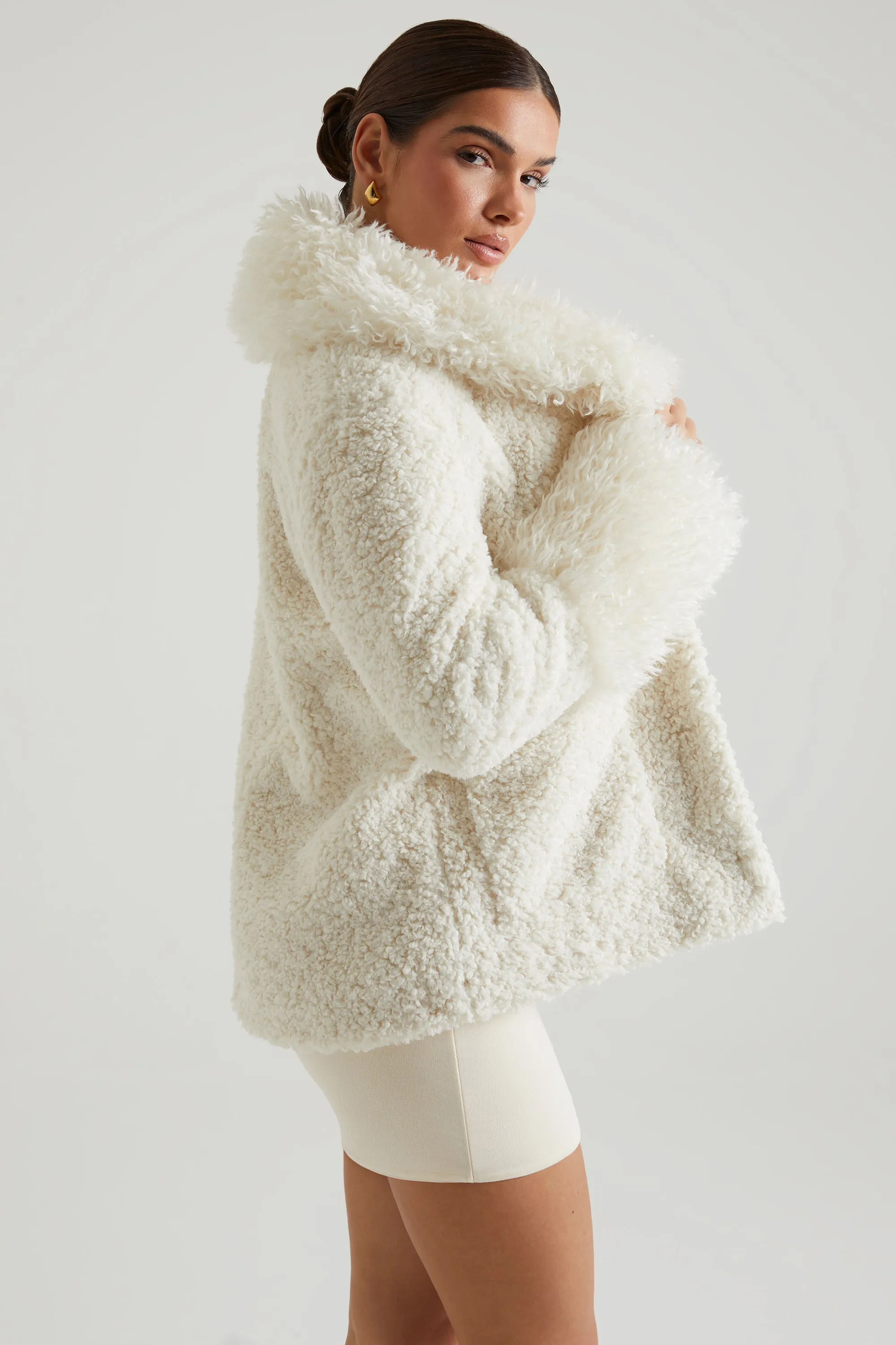 Shearling Coat with Large Front Pockets in Cream sold by Oh Polly product image thumbnail 3