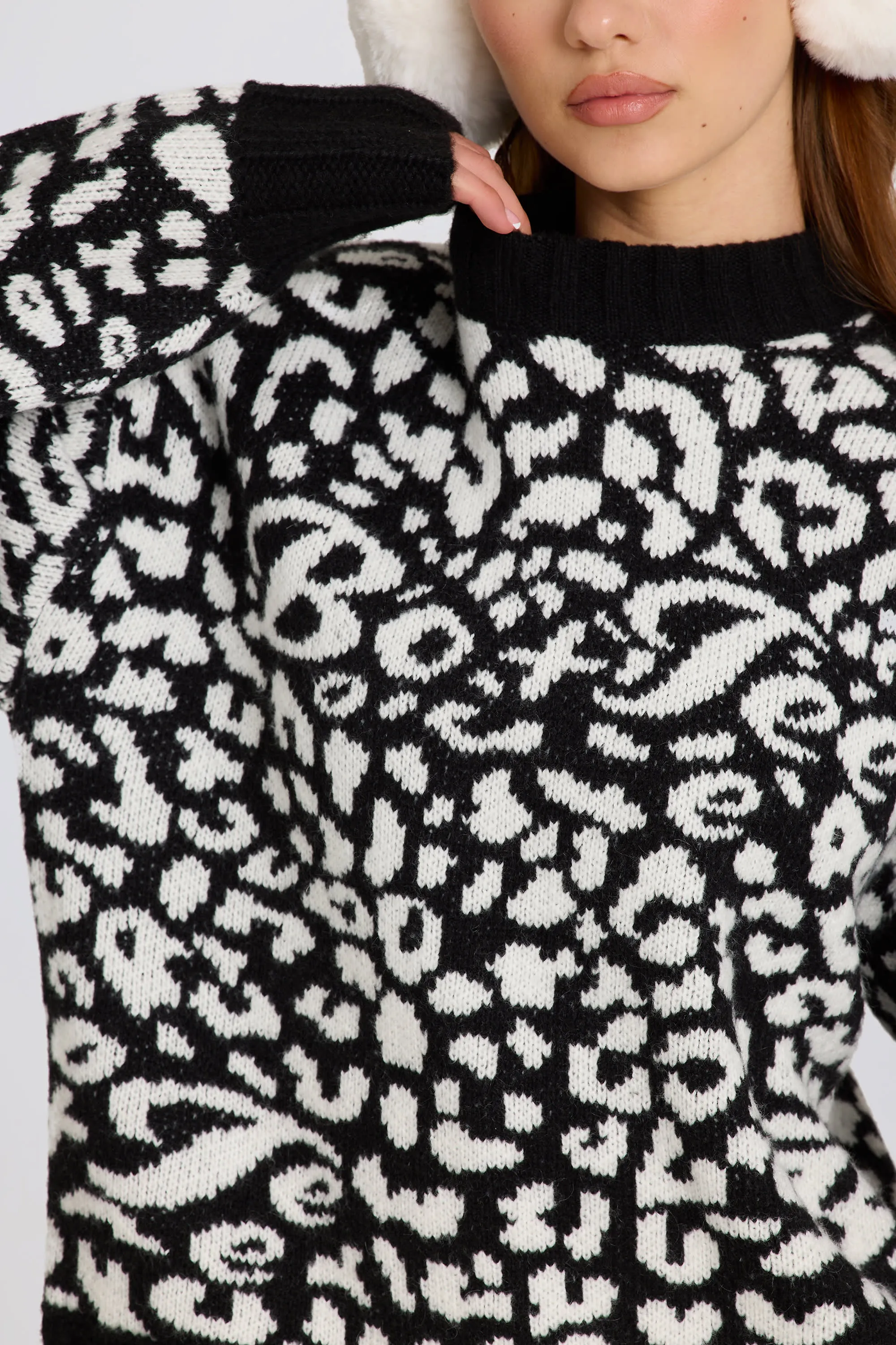 Jacquard-Knit Oversized Jumper in Black sold by Oh Polly product image thumbnail 5