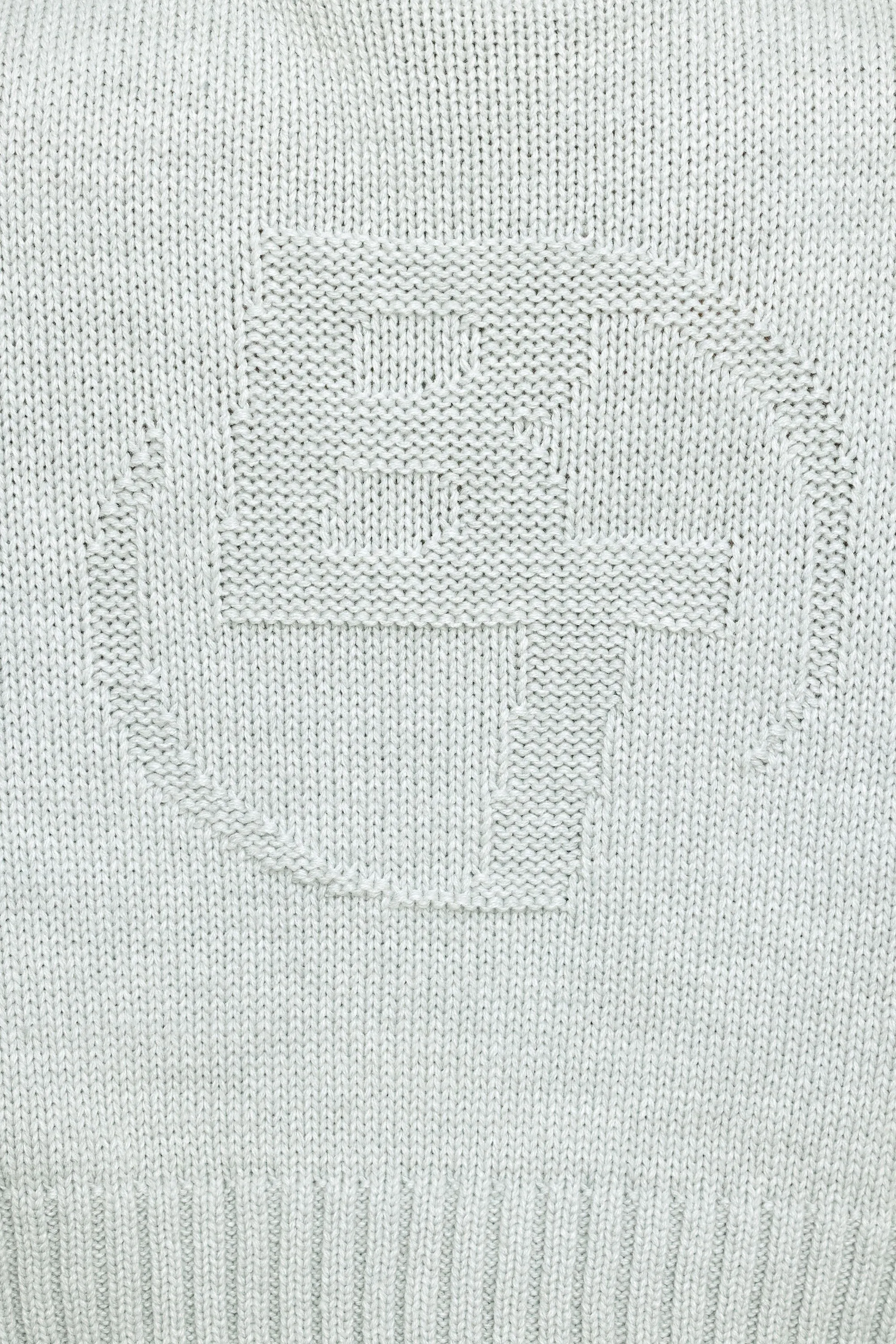 Cropped Zip Up Chunky Knit Hoodie in Heather Grey sold by Oh Polly product image thumbnail 4