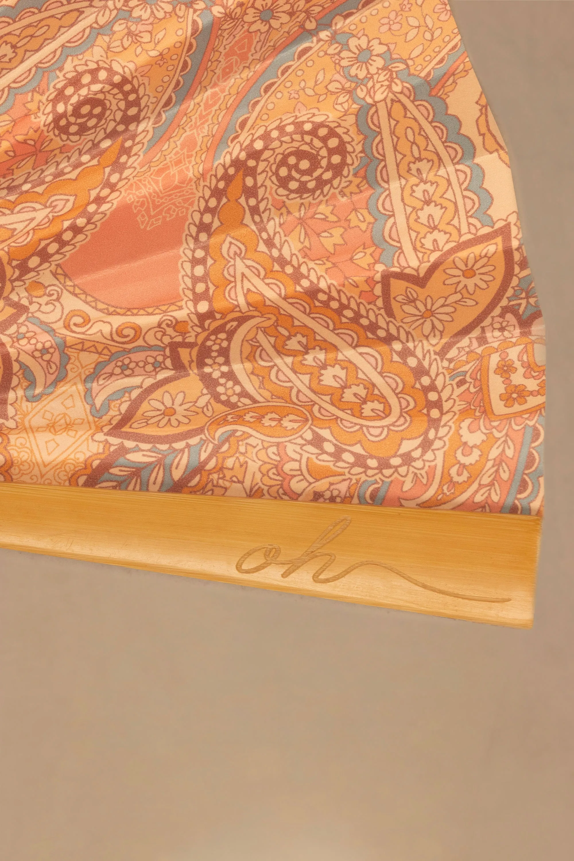 Folding Hand Fan in Paisley Print sold by Oh Polly product image thumbnail 2