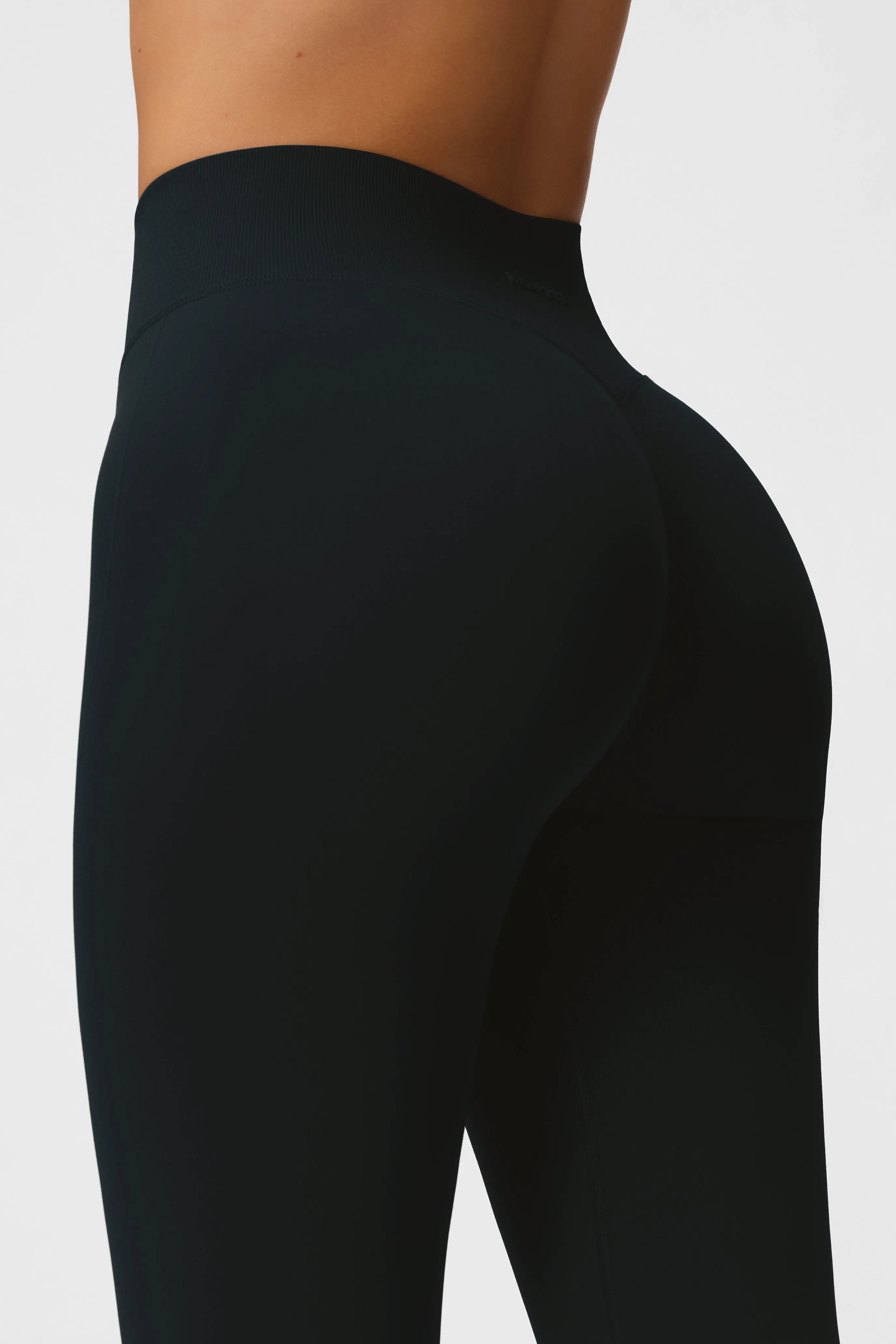 Seamless Full-Length Leggings in Black sold by Oh Polly product image thumbnail 5