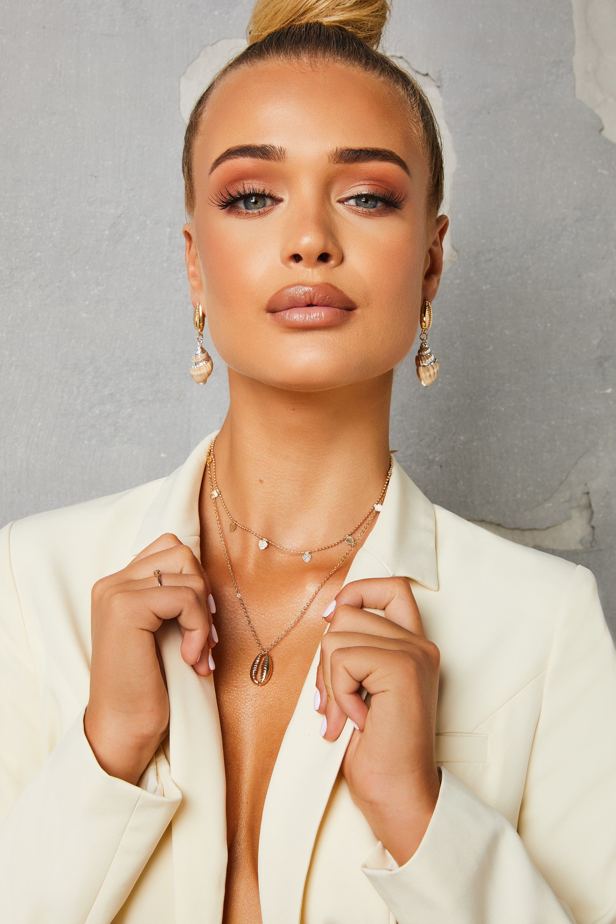 Huntington Lariat Gold Plated Layered Necklace sold by Oh Polly product image thumbnail 5