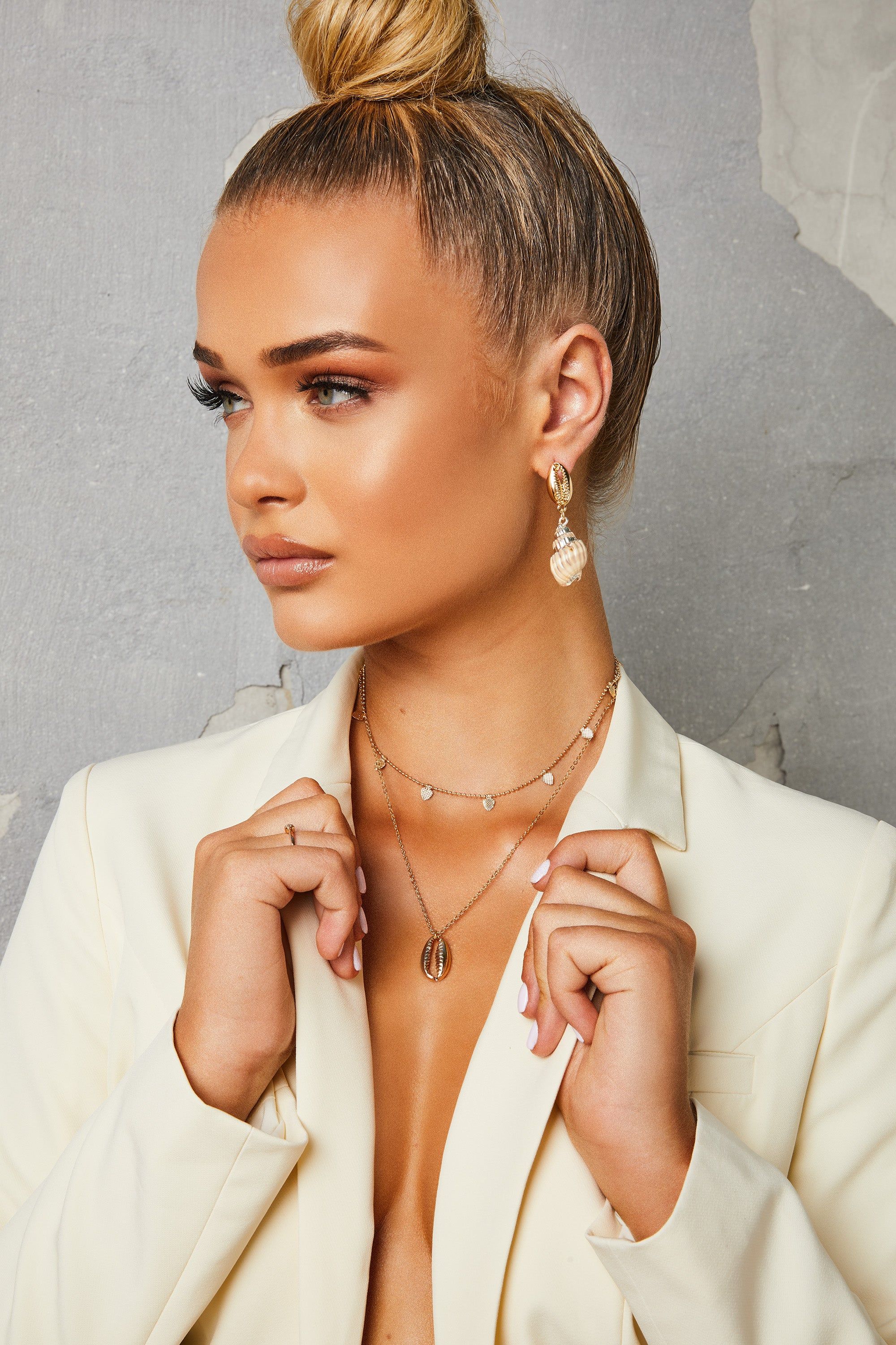 Huntington Lariat Gold Plated Layered Necklace sold by Oh Polly product image thumbnail 2