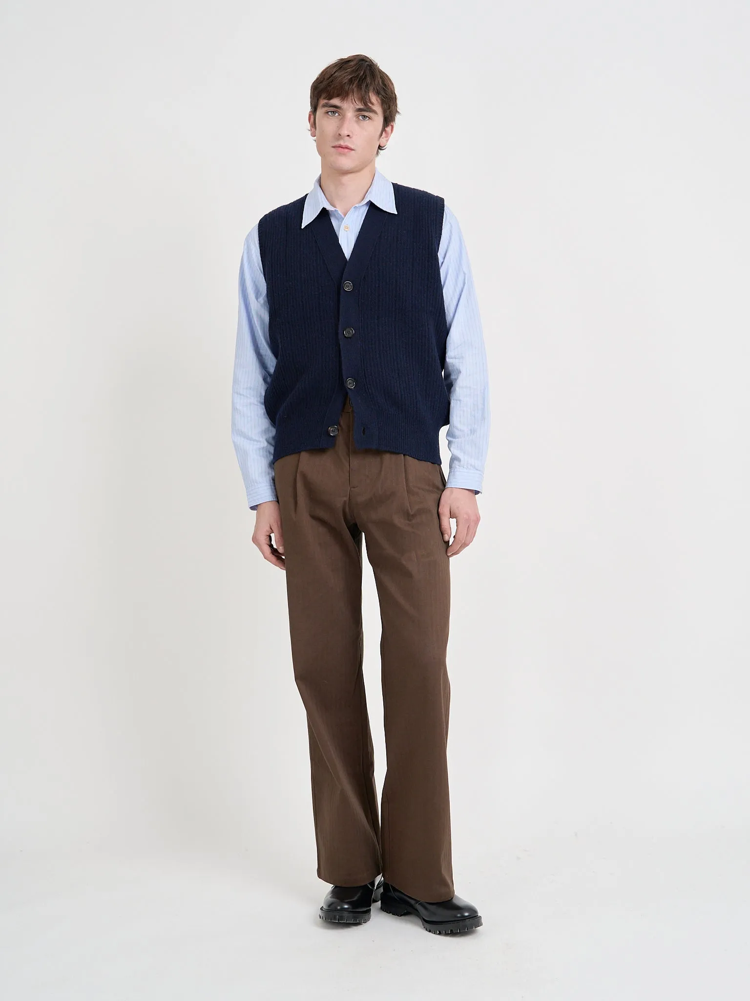 Dewsbury V Neck Overton Navy sold by Oliver Spencer product image thumbnail 2