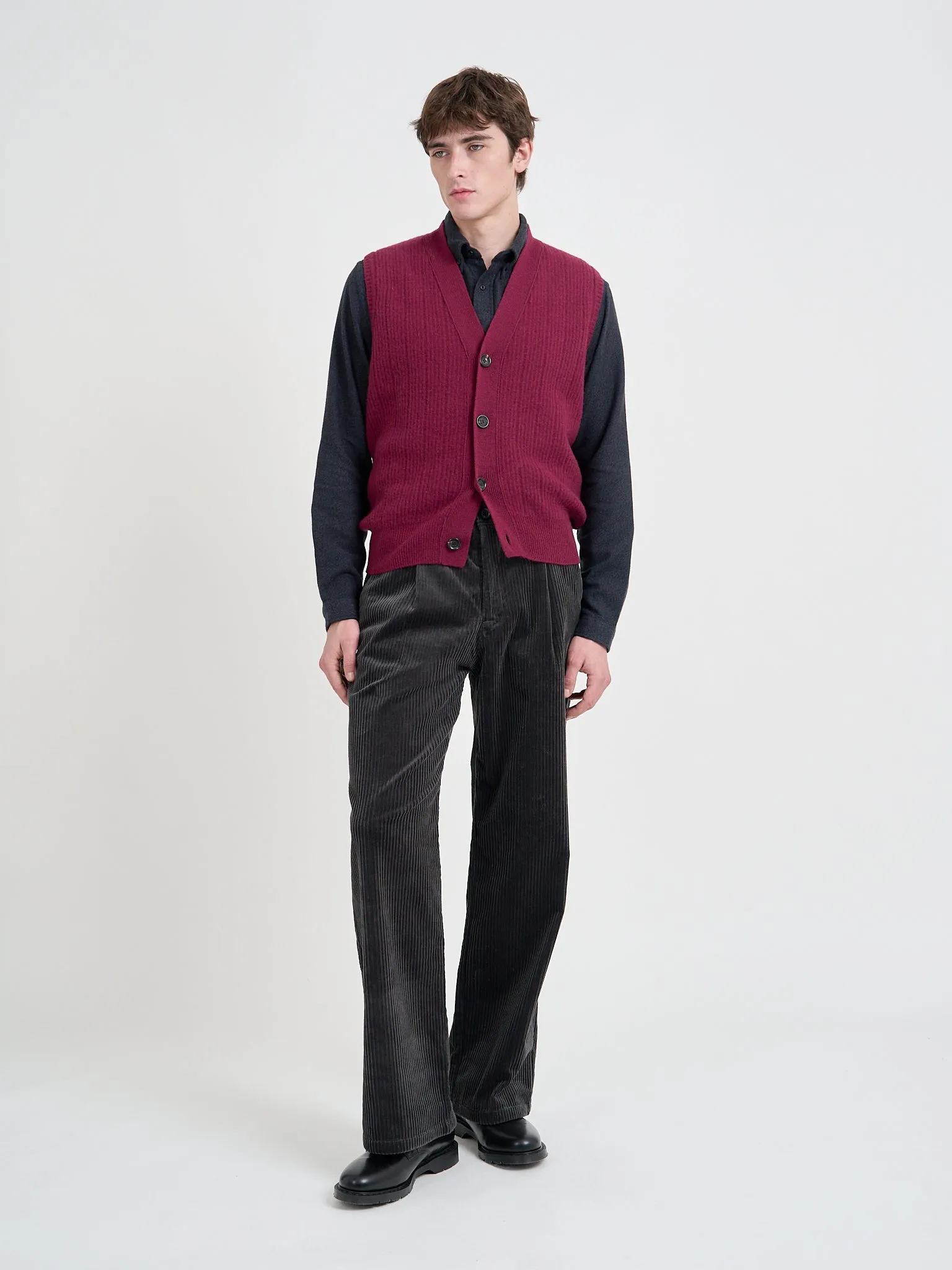 Dewsbury V Neck Overton Wine Red sold by Oliver Spencer product image thumbnail 2