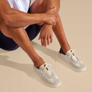 Pūnini - Off White / Aloha sold by OluKai