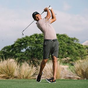 Kapalua - Black / Dark Shadow sold by OluKai