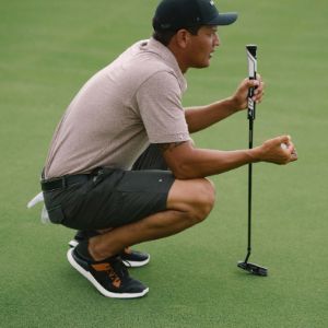 Kapalua - Black / Dark Shadow sold by OluKai