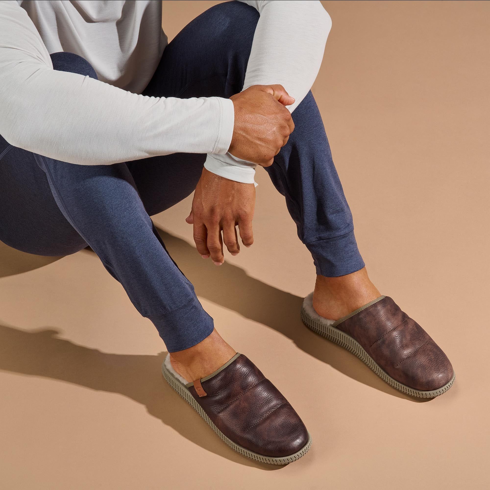 Mua 'Ili - Dark Wood / Silt sold by OluKai product image thumbnail 4