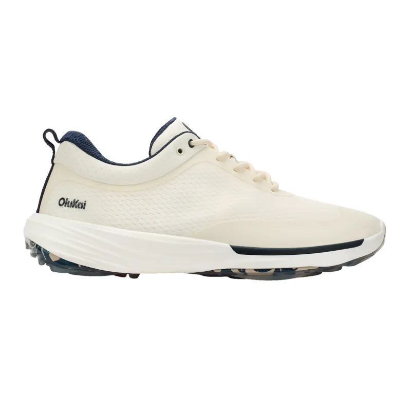 Mākena WP - White Sand sold by OluKai