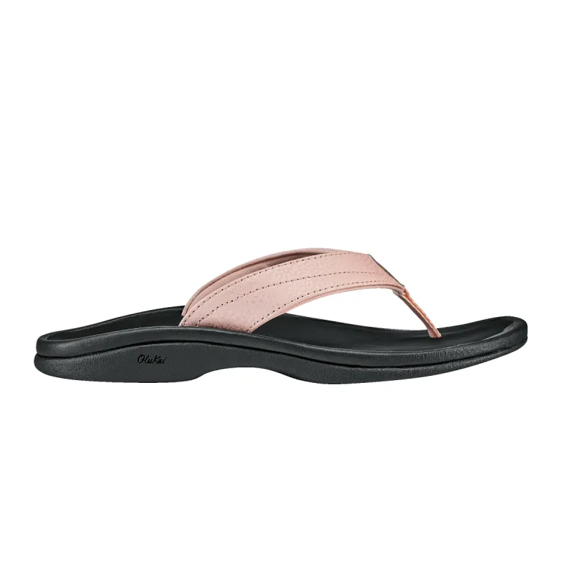 ‘Ohana - Petal Pink / Black sold by OluKai