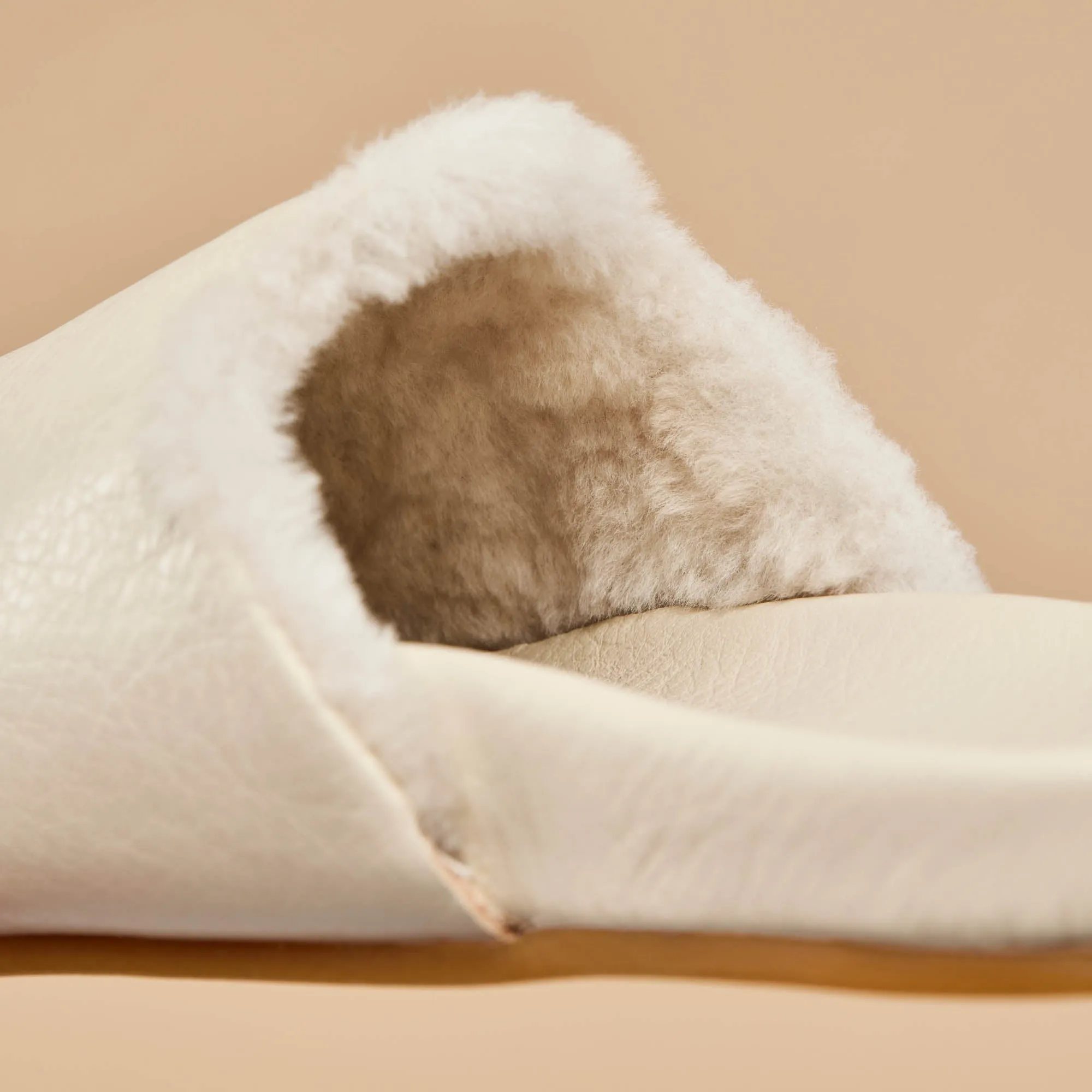 Kōnea - Bone sold by OluKai product image thumbnail 5