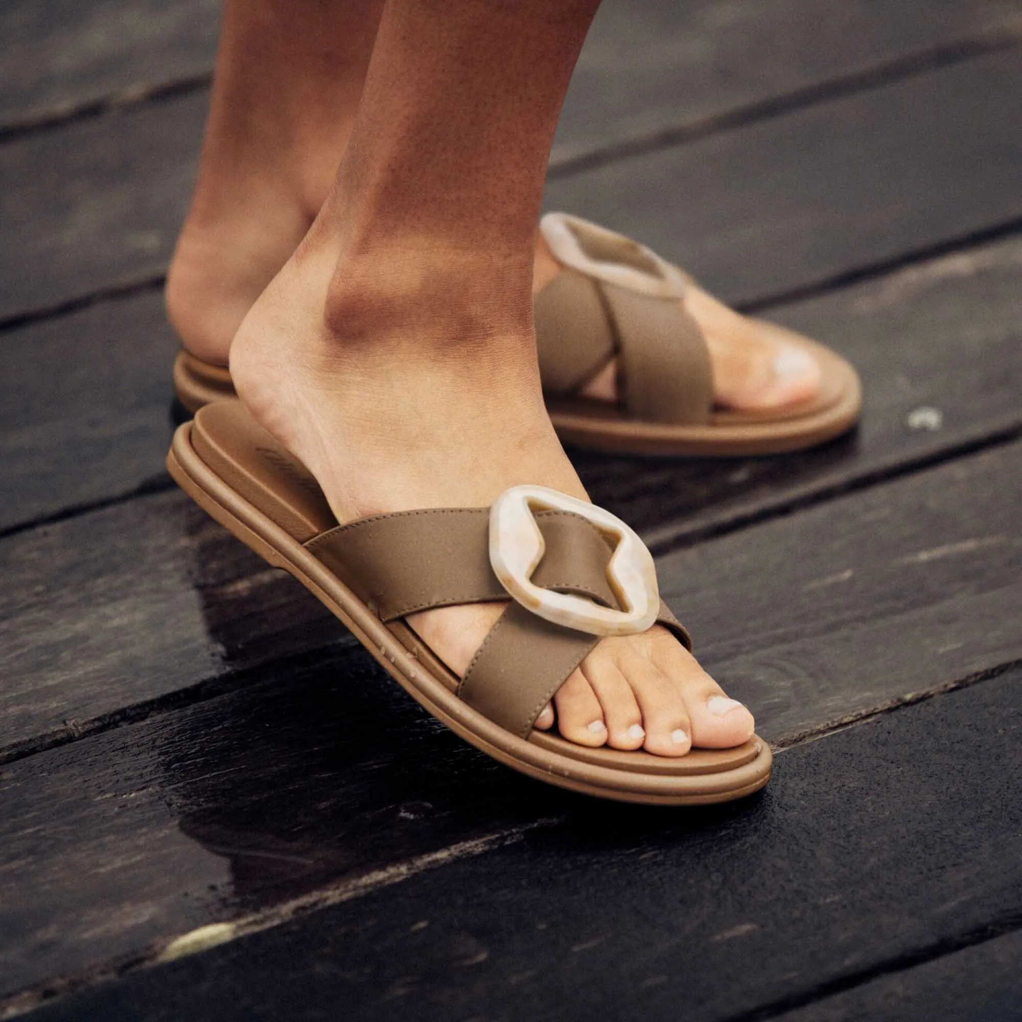 La‘i Slide - Tan sold by OluKai product image thumbnail 2