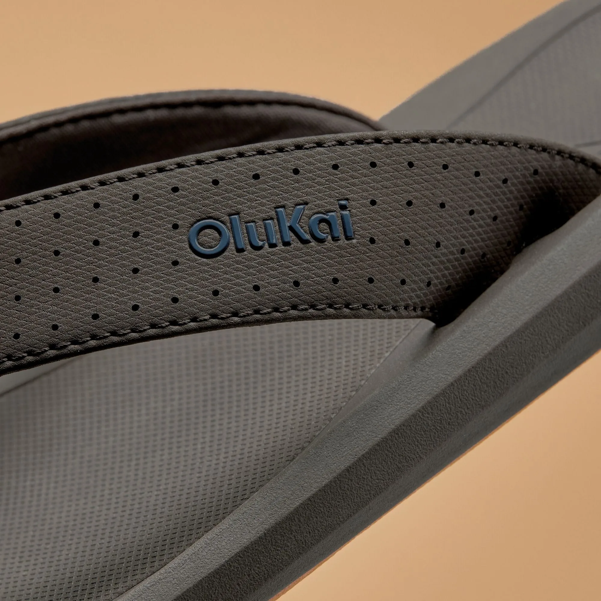Ki‘i - Dark Java sold by OluKai product image thumbnail 4