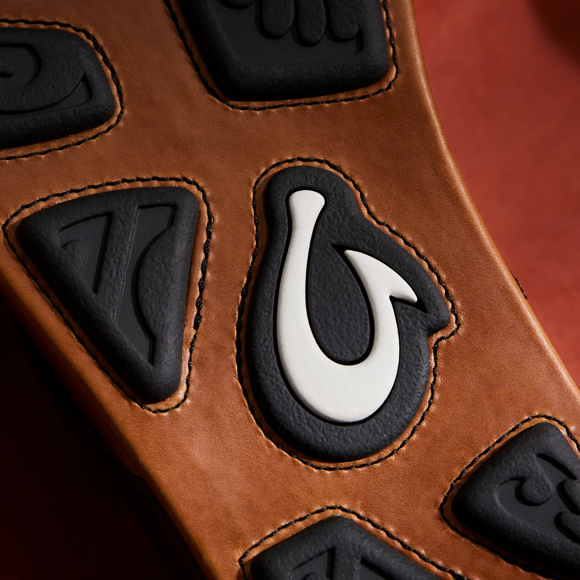 Hikianalia - Dark Java / Tan sold by OluKai product image thumbnail 4