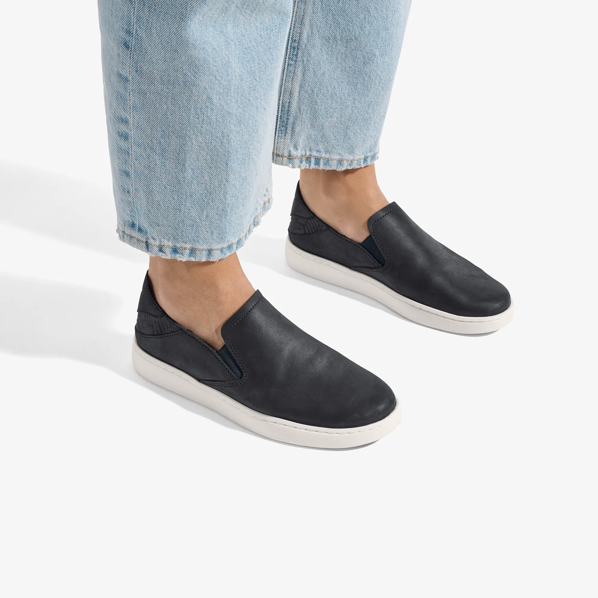 Pehuea Leather - Onyx / Onyx sold by OluKai product image thumbnail 2