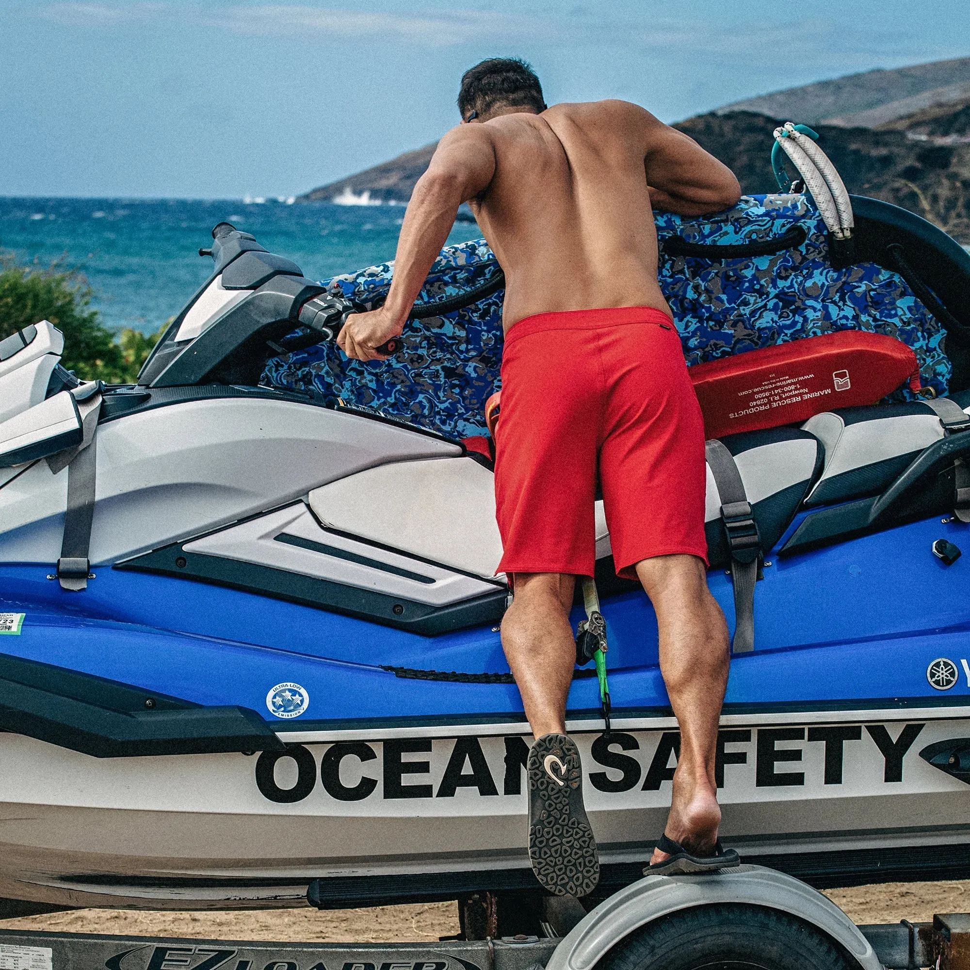 'Ohana - Black / HLA sold by OluKai product image thumbnail 5