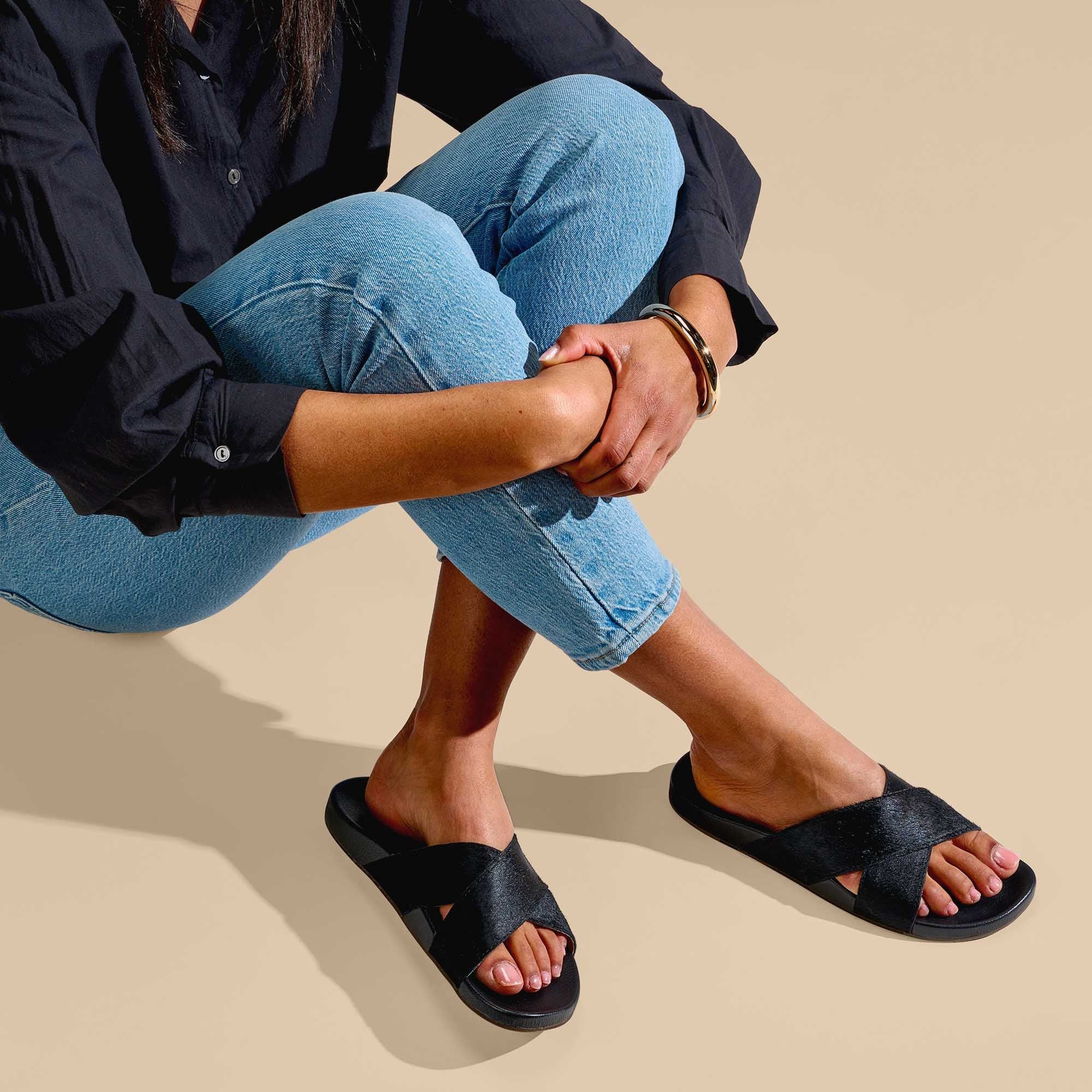 Kīpe‘a ‘Oho - Black sold by OluKai product image thumbnail 4