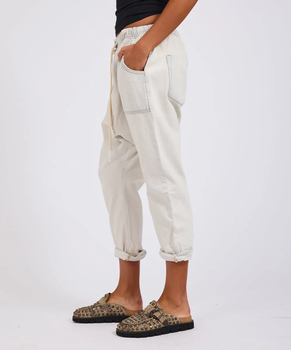 Shabby Kingpins Boyfriend Jeans - Brando sold by One Teaspoon product image thumbnail 4