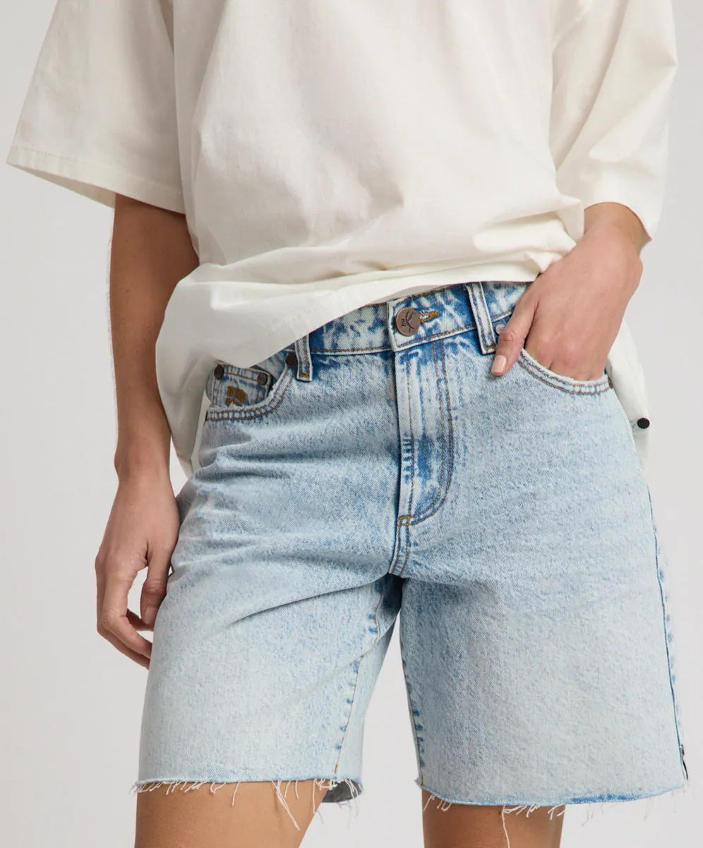 Jackson Mid Waist Wide Leg Shorts - Whisper Blue sold by One Teaspoon product image thumbnail 4