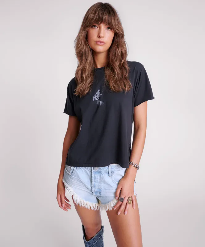 BLACK GRAFFITI BIRD SPLIT HEM TEE made by One Teaspoon